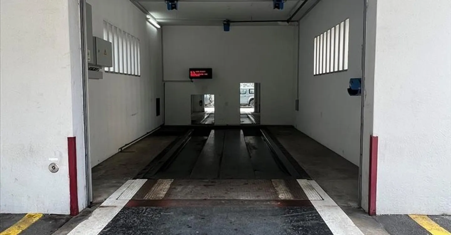 Posto auto sotterraneo in affitto a Territet - Foto 3 di 5