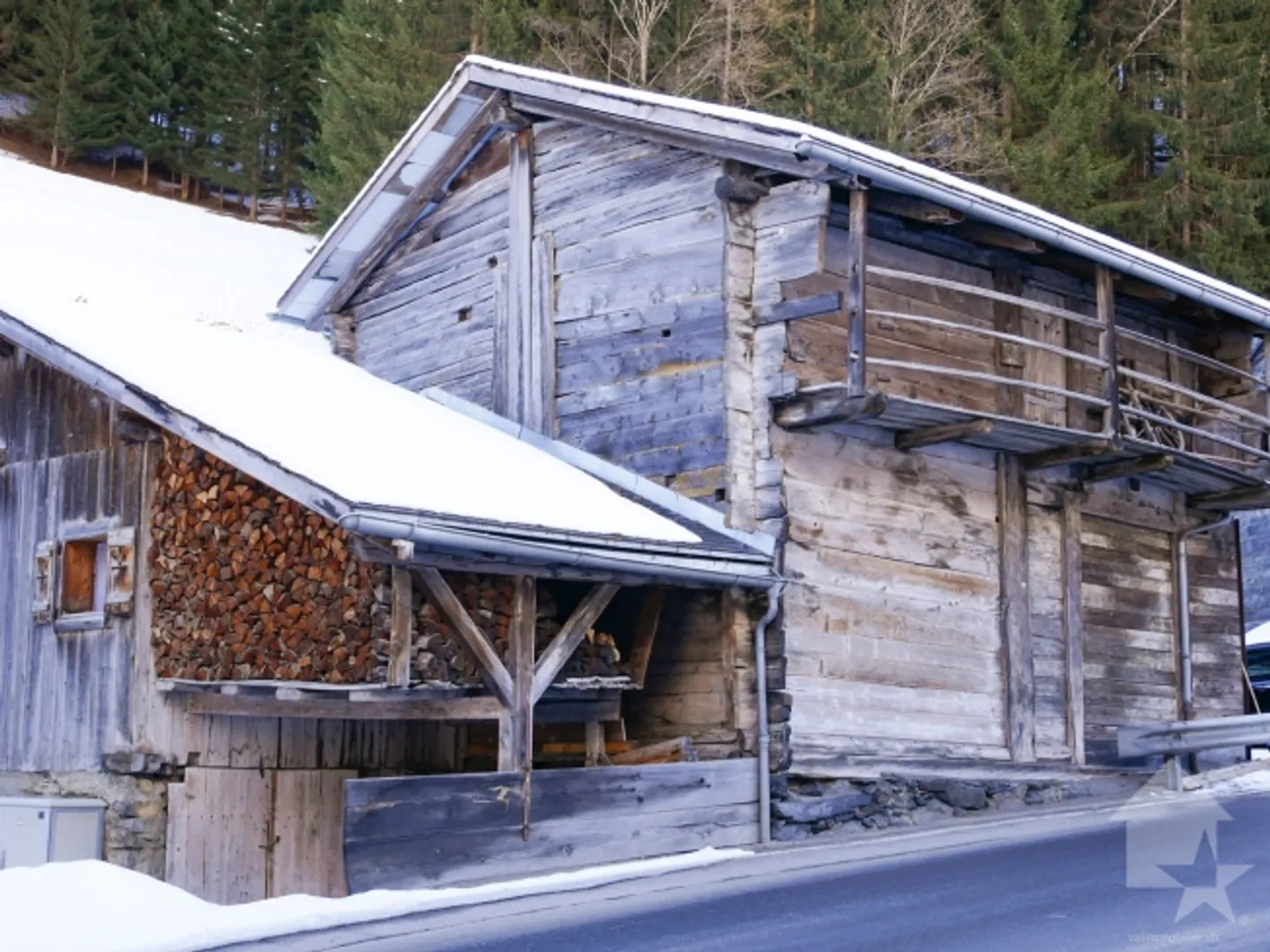 Barn to be converted into a main residence in Praz-de-Fort - Photo 5 of 7