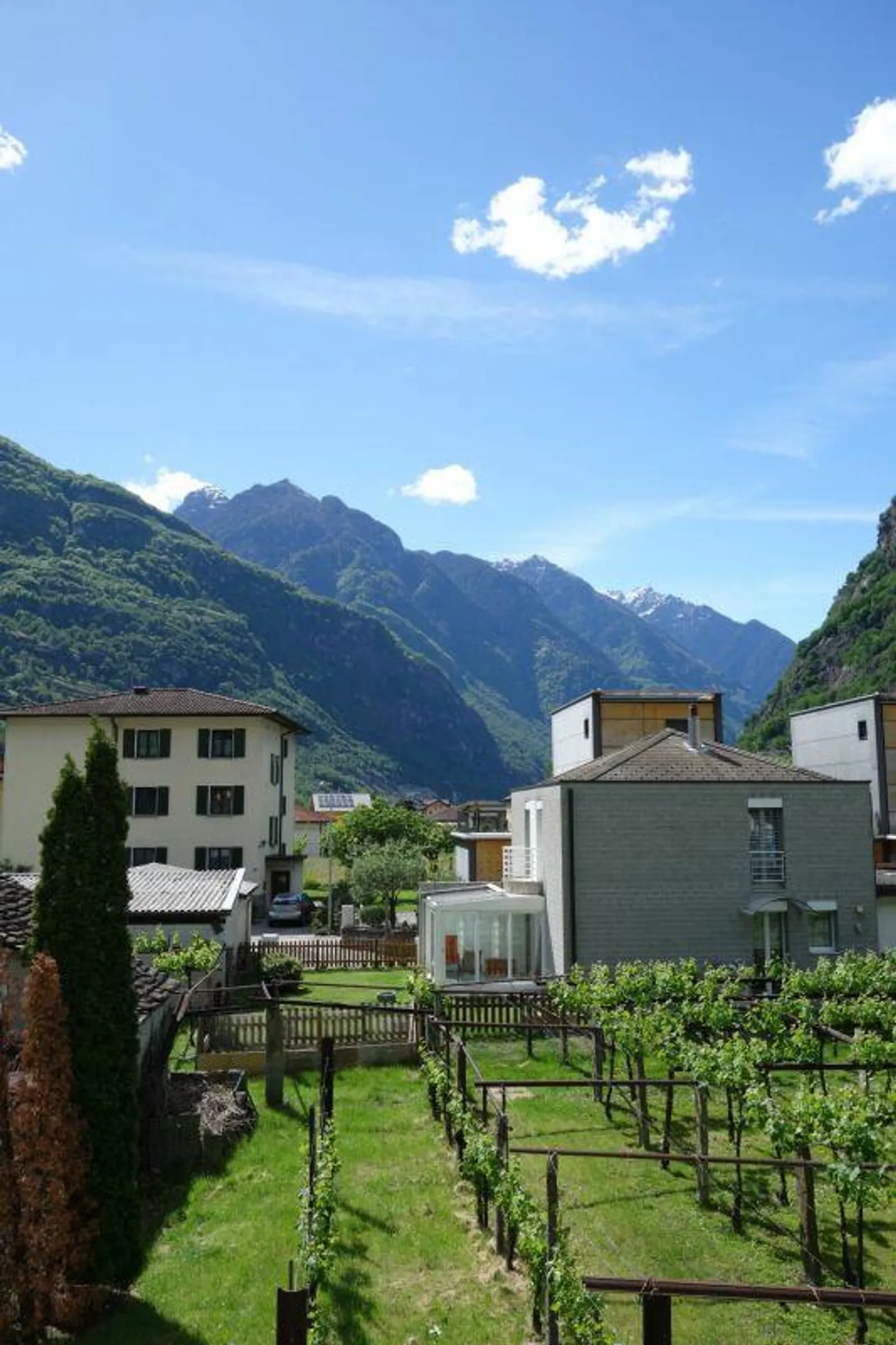 Terrain de 1289 m2 avec licence approuvée - Photo 6 sur 9