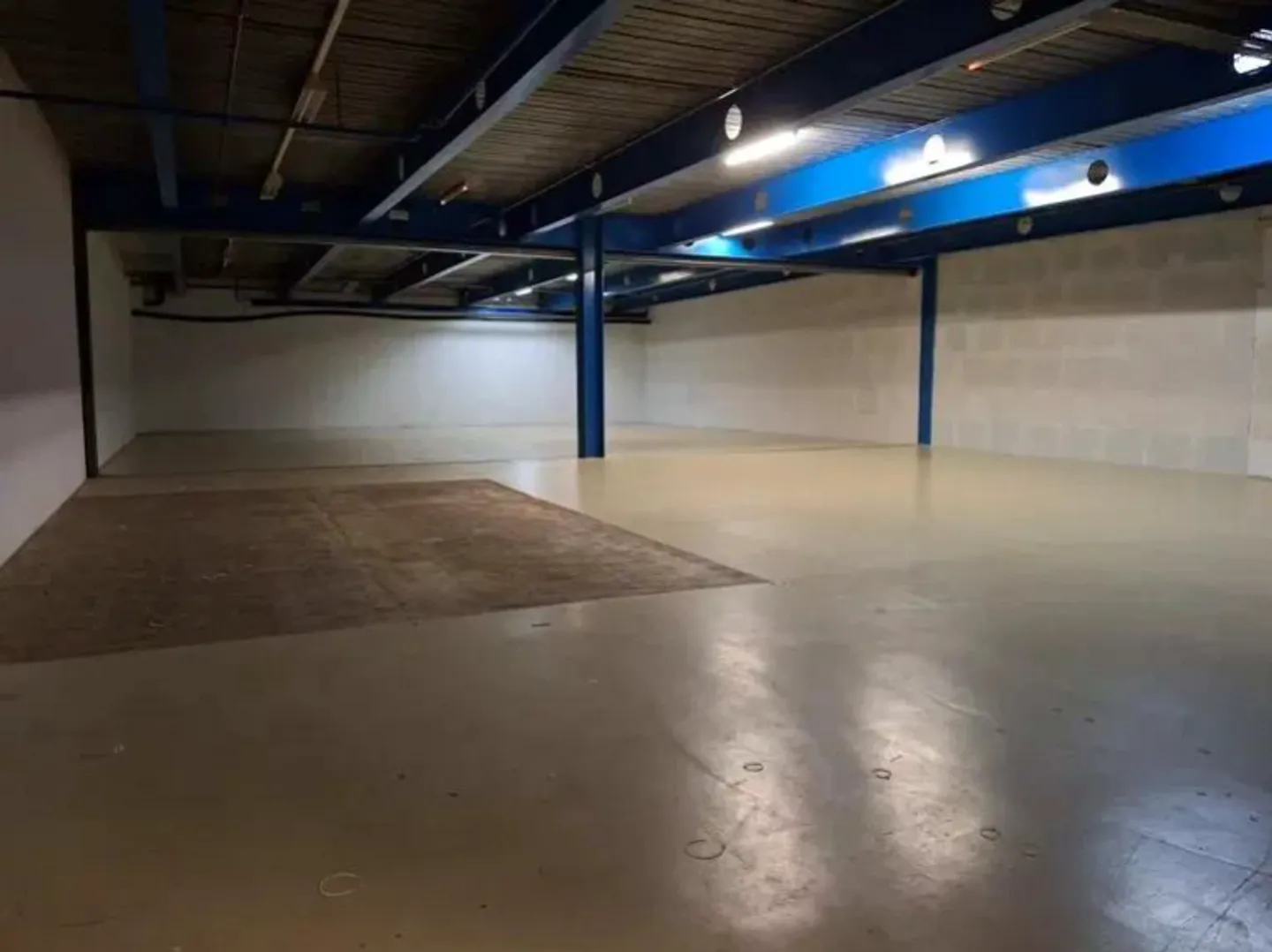 Geräumiger Lagerraum in Villars - Foto 4 von 5