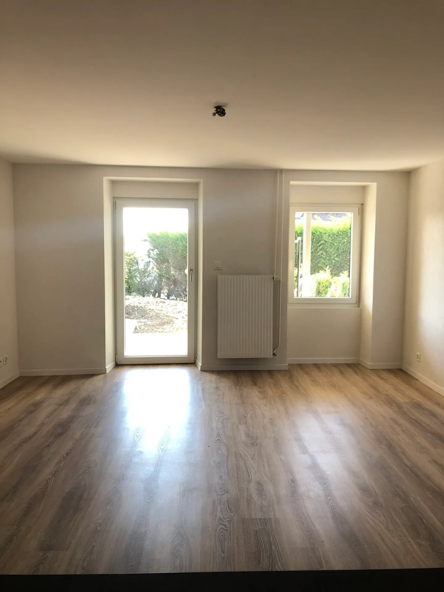 Renoviertes Apartment mit Garten - Foto 4 von 8
