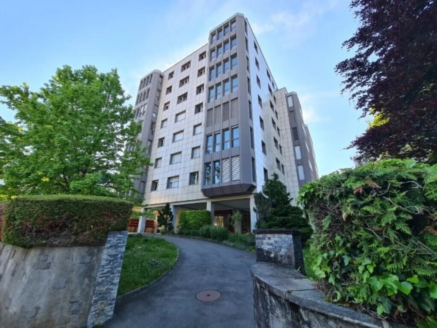 Geräumige 3,5 Zimmer in der Nähe des Genfersees - Foto 2 von 3