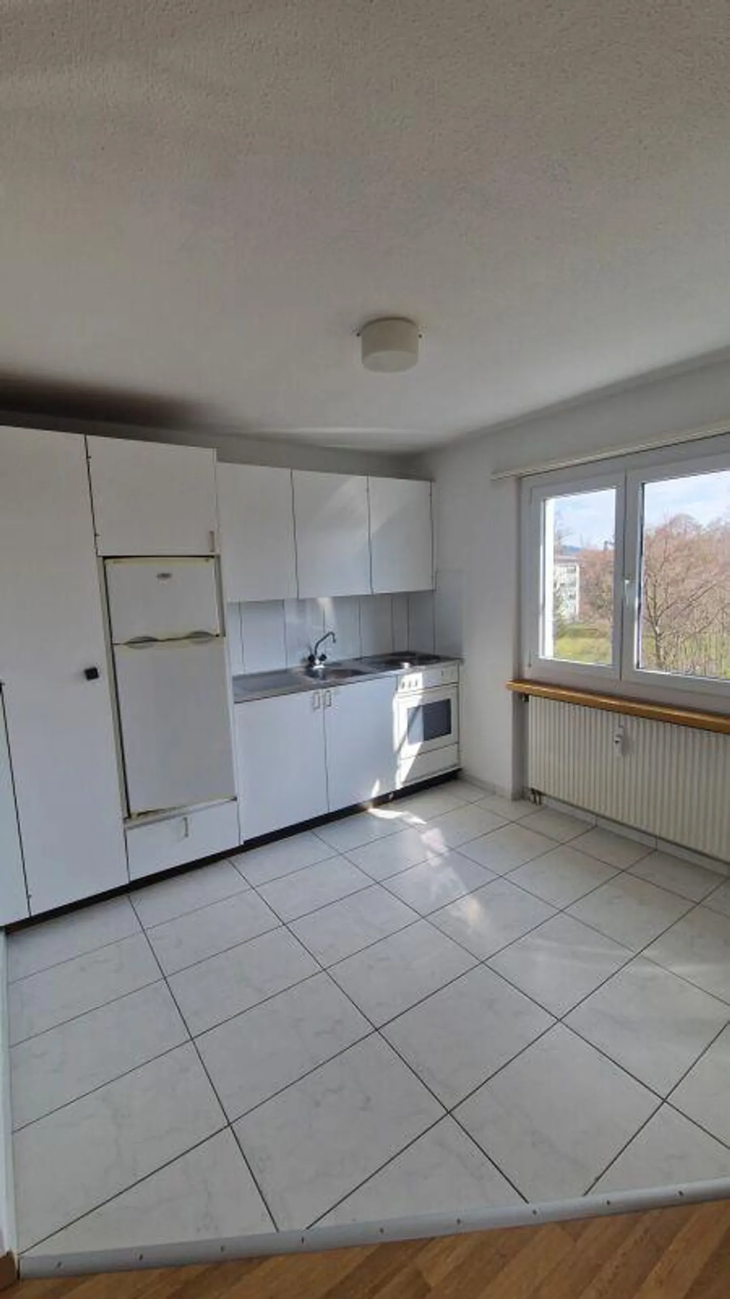 Charming 2.5 Room Apartment - Photo 1 of 6