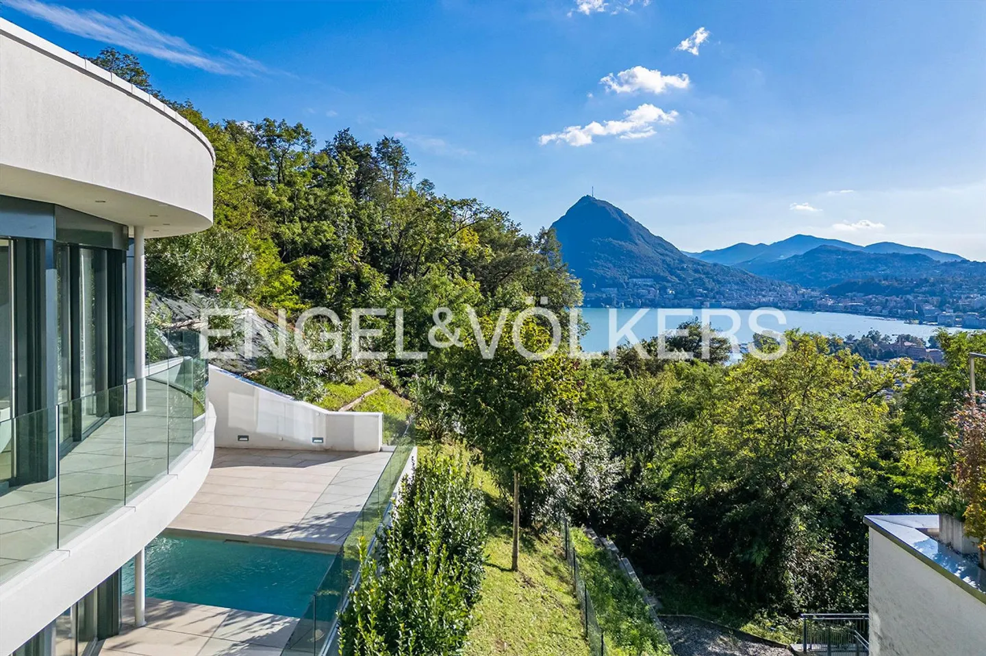 Villa soleggiata con piscina - Foto 13 di 13