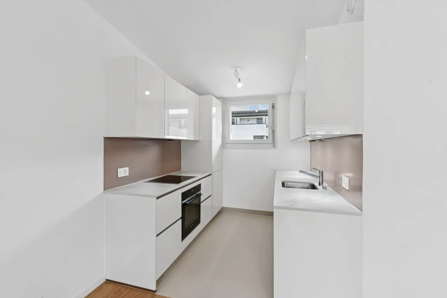 Zona residenziale di alta qualità, vicino a tutti i servizi - Foto 5 di 10