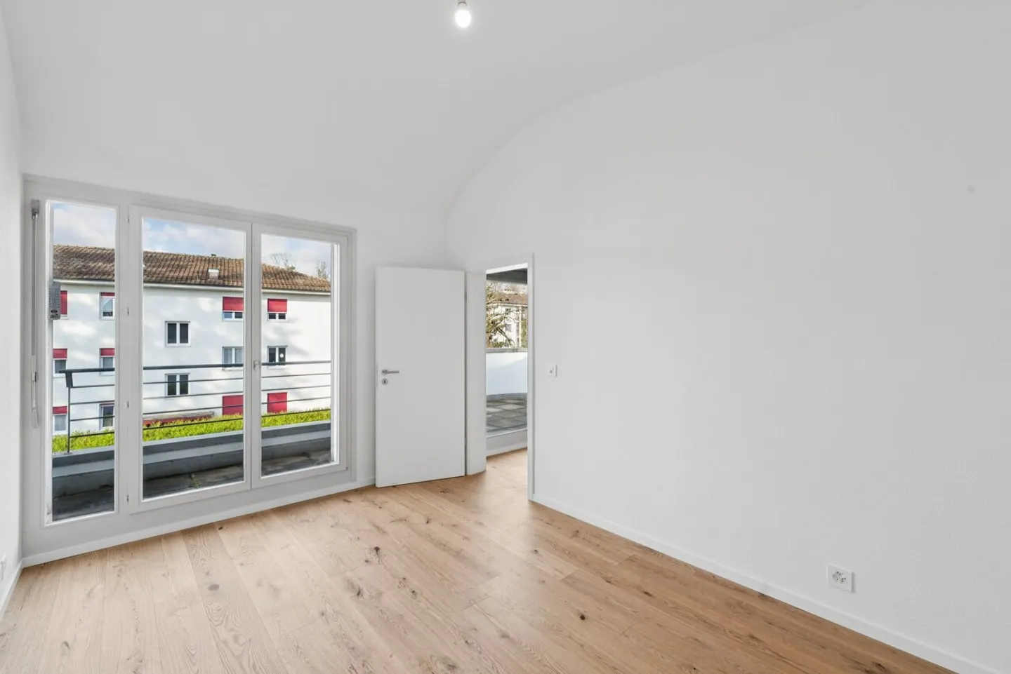 Zona residenziale di alta qualità, vicino a tutti i servizi - Foto 8 di 10