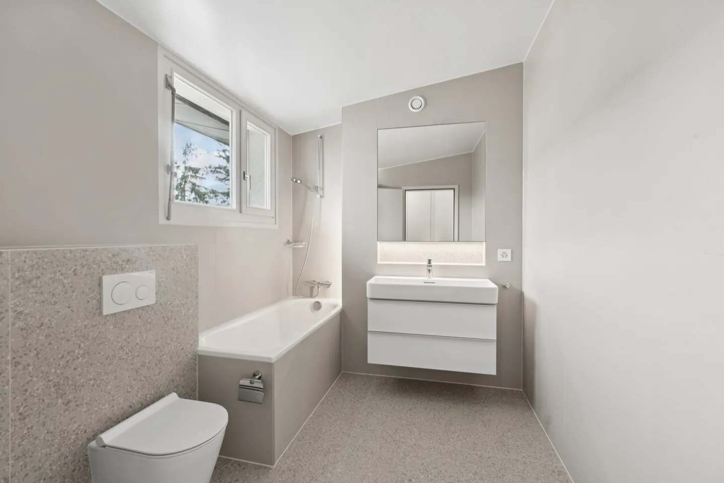 Zona residenziale di alta qualità, vicino a tutti i servizi - Foto 9 di 10