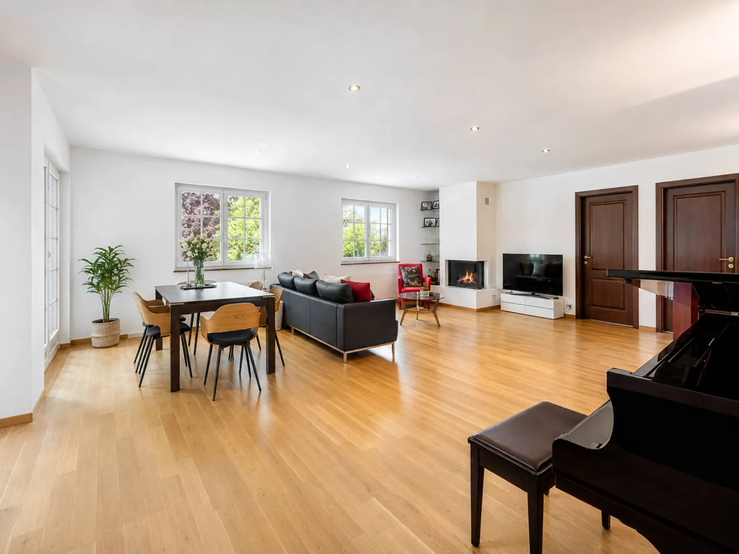 Exclusif ! Villa individuelle avec 6,5 pièces, idéale pour une famille - Photo 2 sur 13