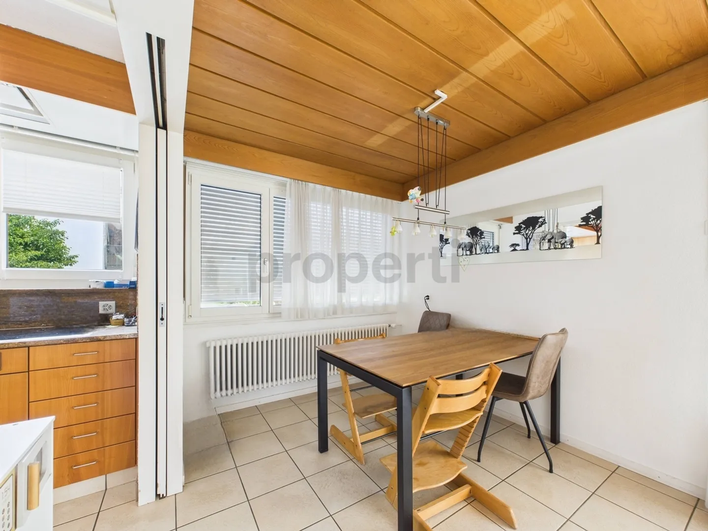 Casa bifamiliare accogliente di 6,5 stanze a Sins - Foto 9 di 13