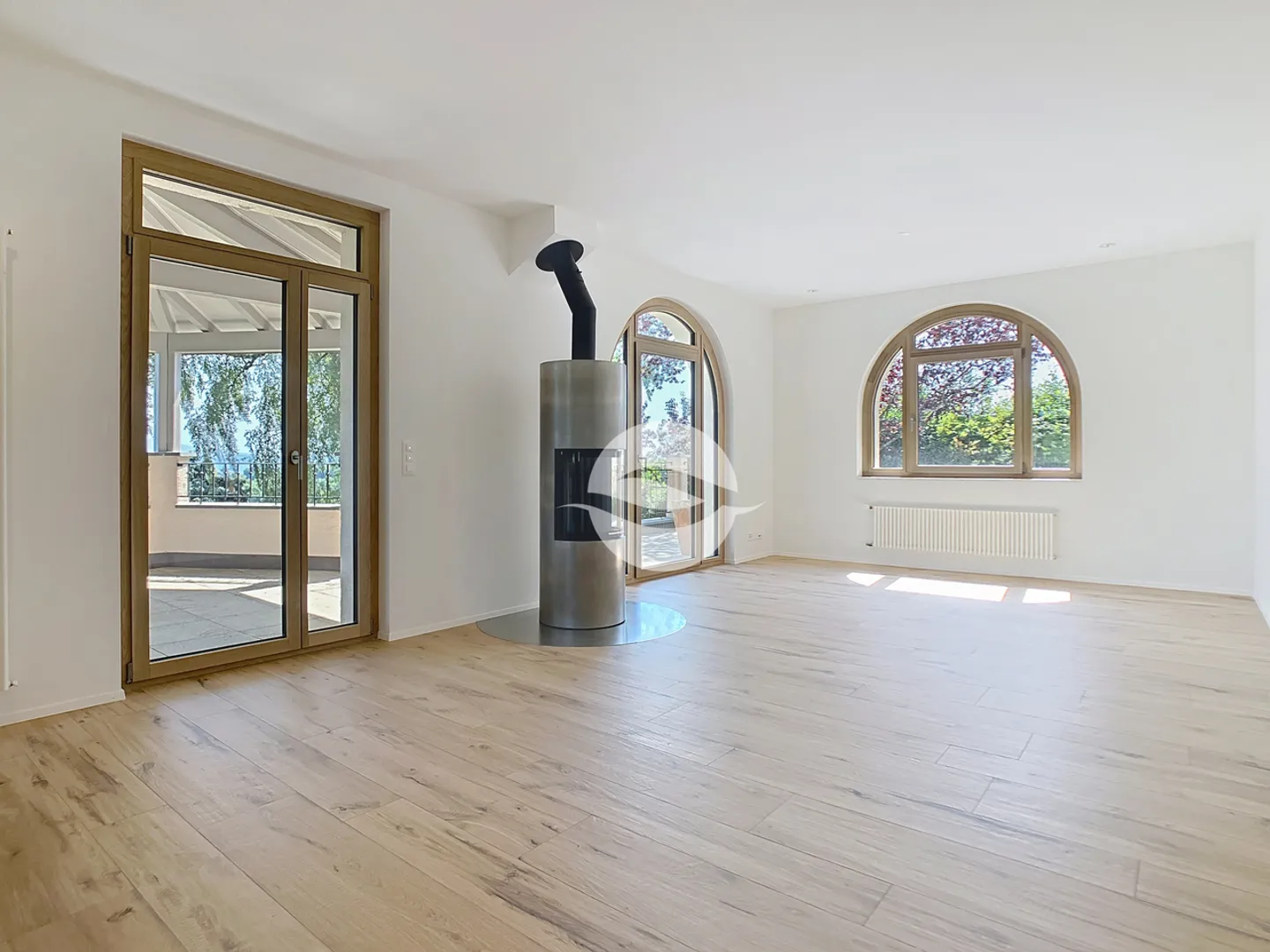 Superb renovated charming house - LAKE and ALPS VIEW - Photo 1 of 13