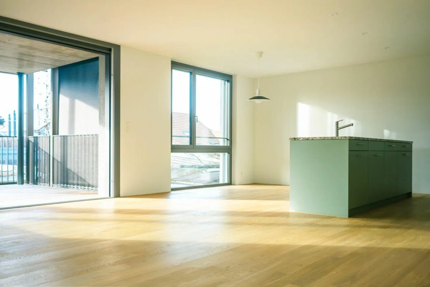 Appartement quasi neuf avec grande terrasse couverte au cœur de See... - Photo 3 sur 12