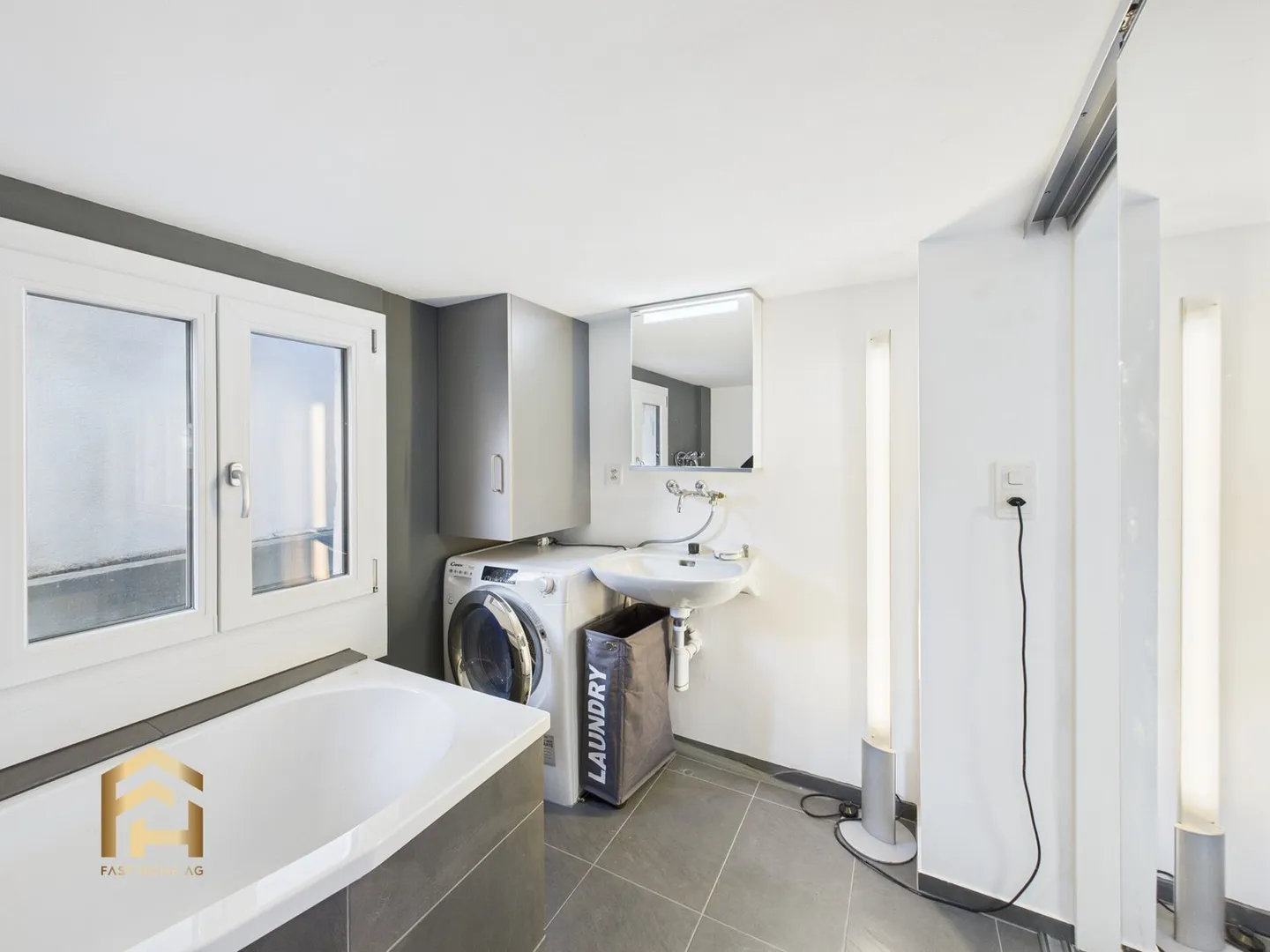 Cozy 3.5 Room Apartment with Balcony and Alpine View in Ulrichen - Photo 11 of 13