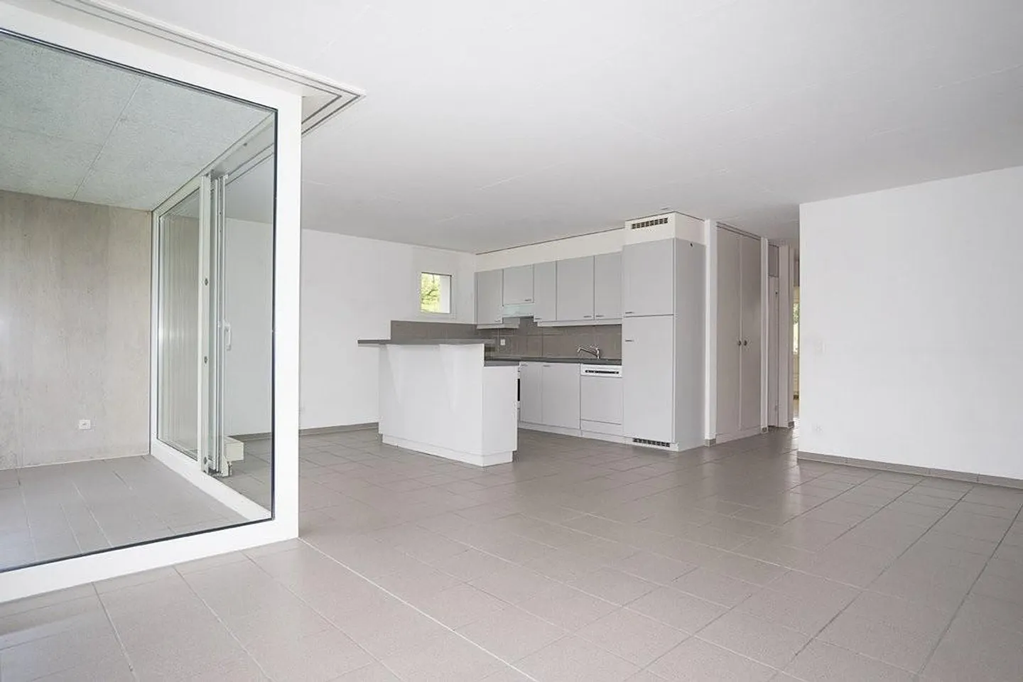 Appartement Familial avec Vue Jura - Photo 3 sur 8