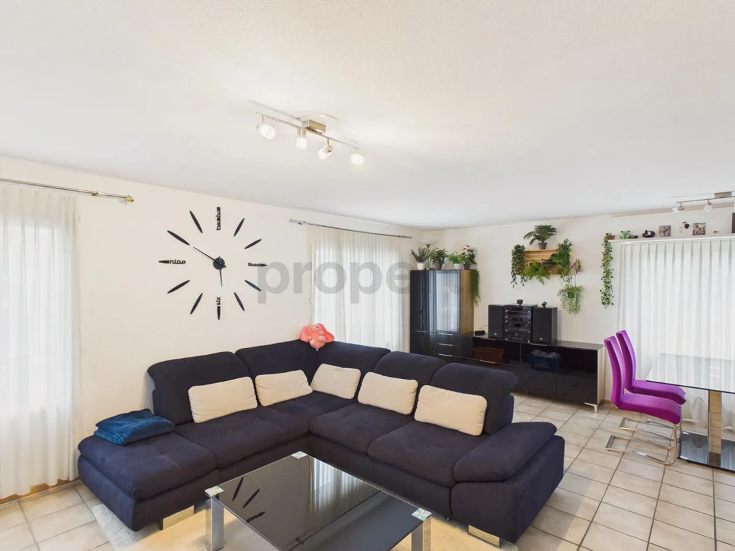 Appartamento moderno di 2,5 stanze con balcone, Sutz-Lattrigen - Foto 1 di 7