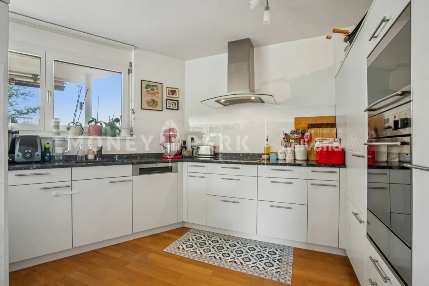Appartement moderne de 4,5 pièces à Meilen. Vie lumineuse et paisible au bord du lac de Zurich - Photo 4 sur 9