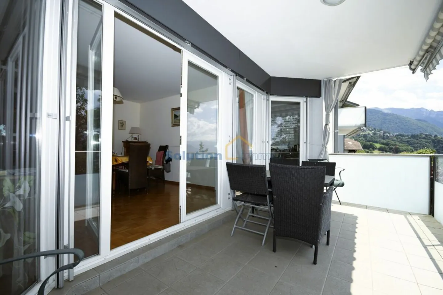 Bellissimo appartamento di 5,5 stanze con vista lago - Foto 4 di 14