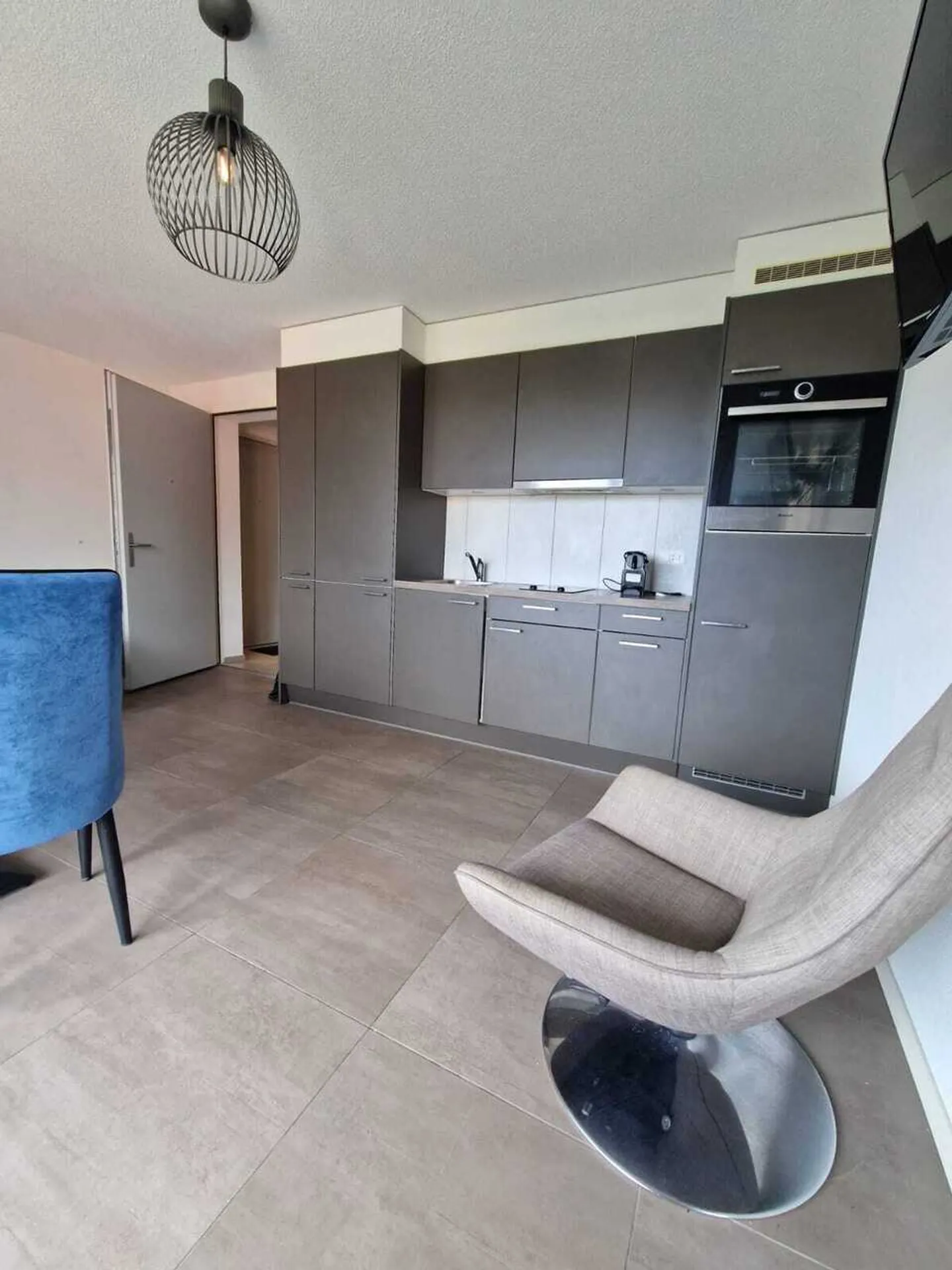 Beautiful apartment on Chemin des Diablerets 2, 1012 Lausanne - Photo 3 of 6