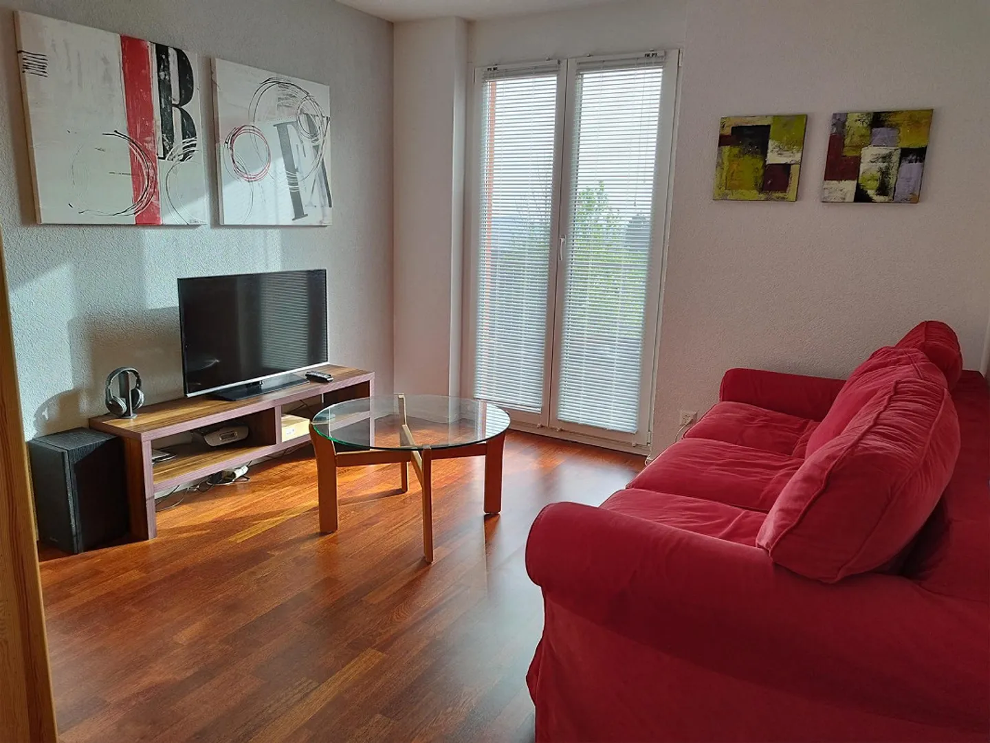Appartement lumineux avec grand balcon et jardin - Photo 5 sur 6