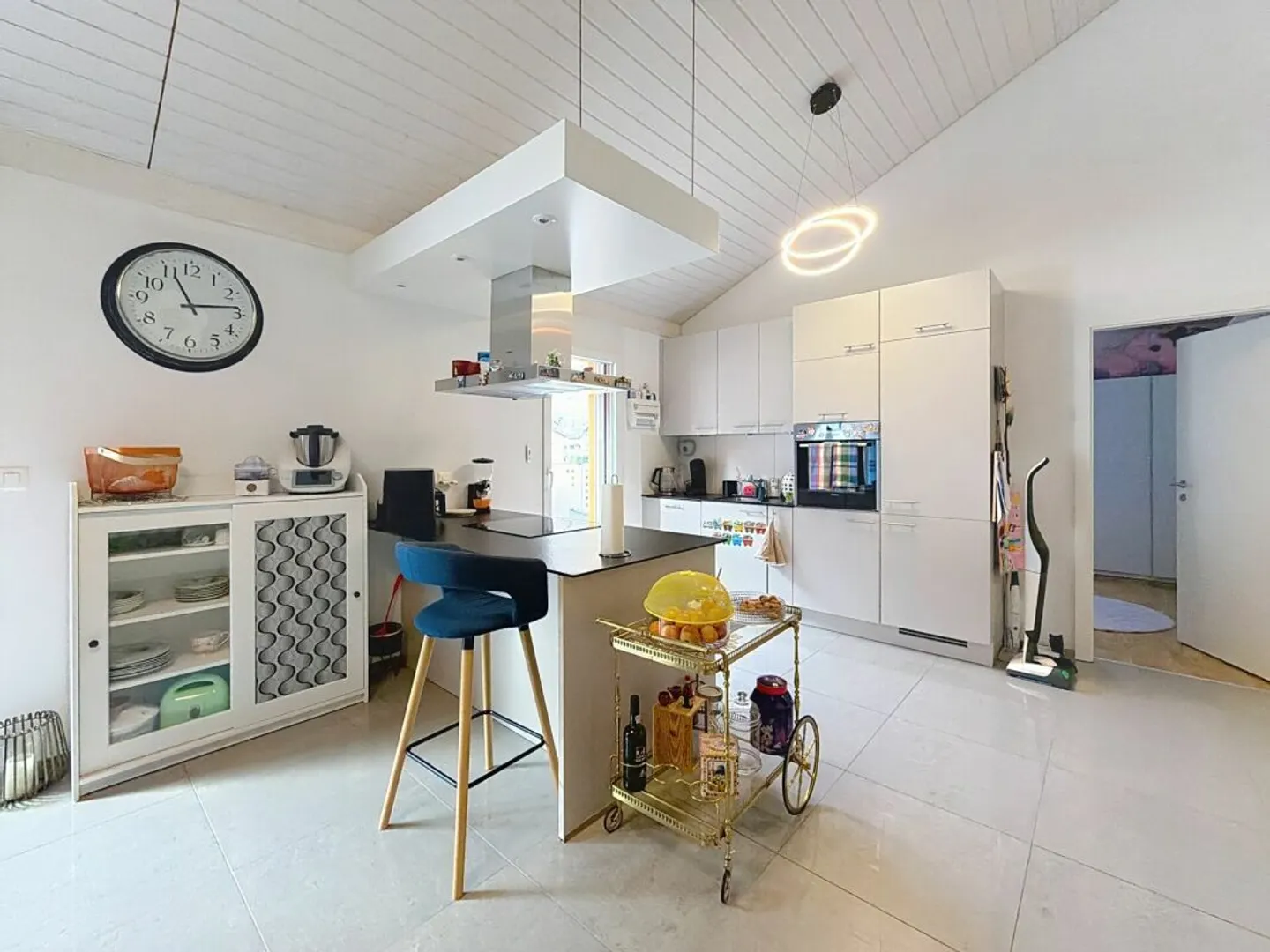 Appartement Attique Charmant - Photo 2 sur 14