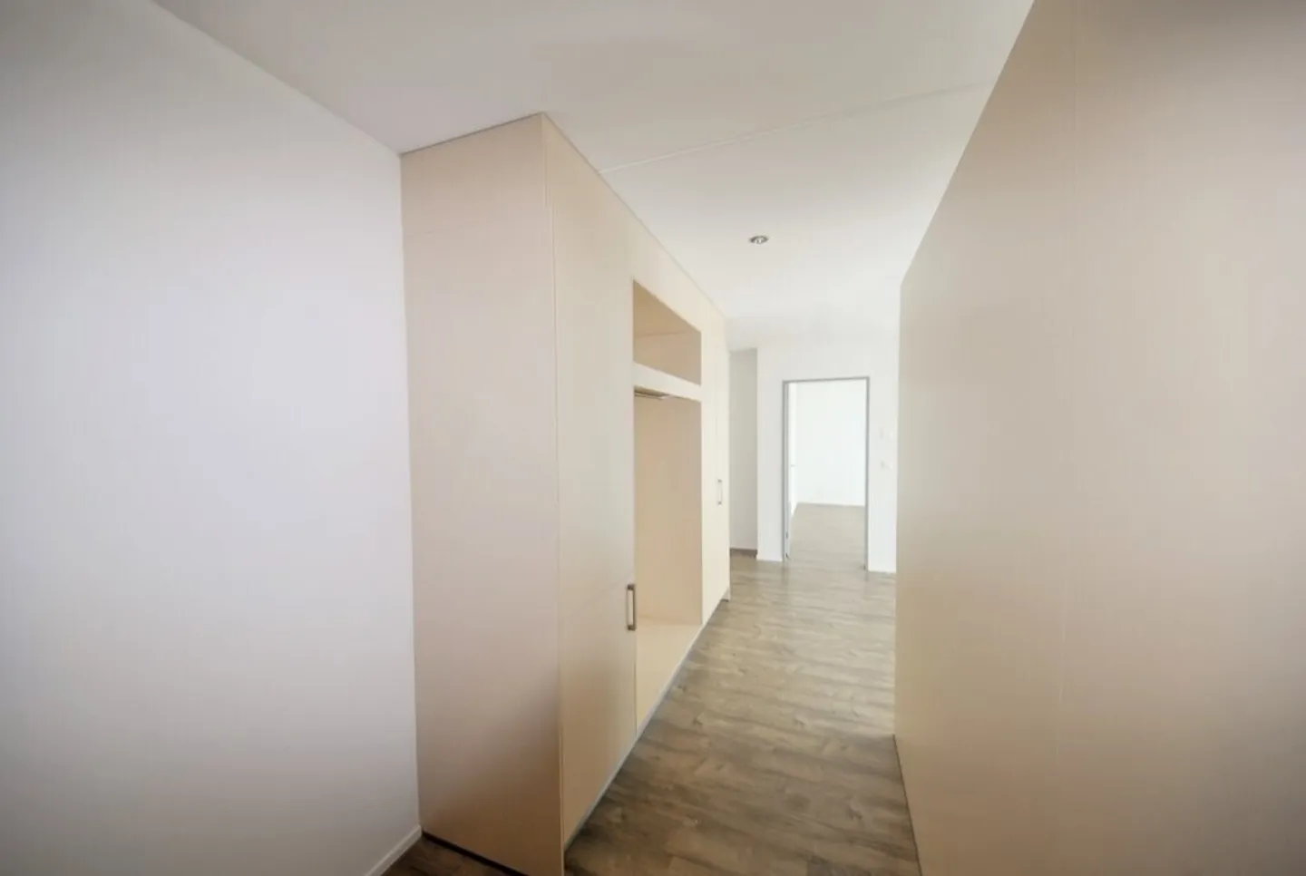 Beautiful Living - Photo 8 of 8