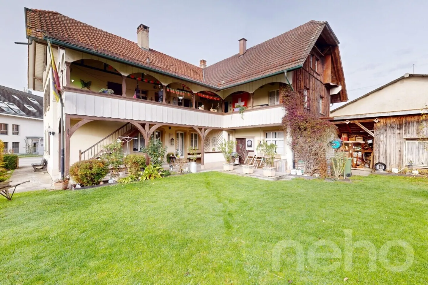 Charmante maison bifamiliale avec potentiel à Kappelen - Photo 2 sur 12