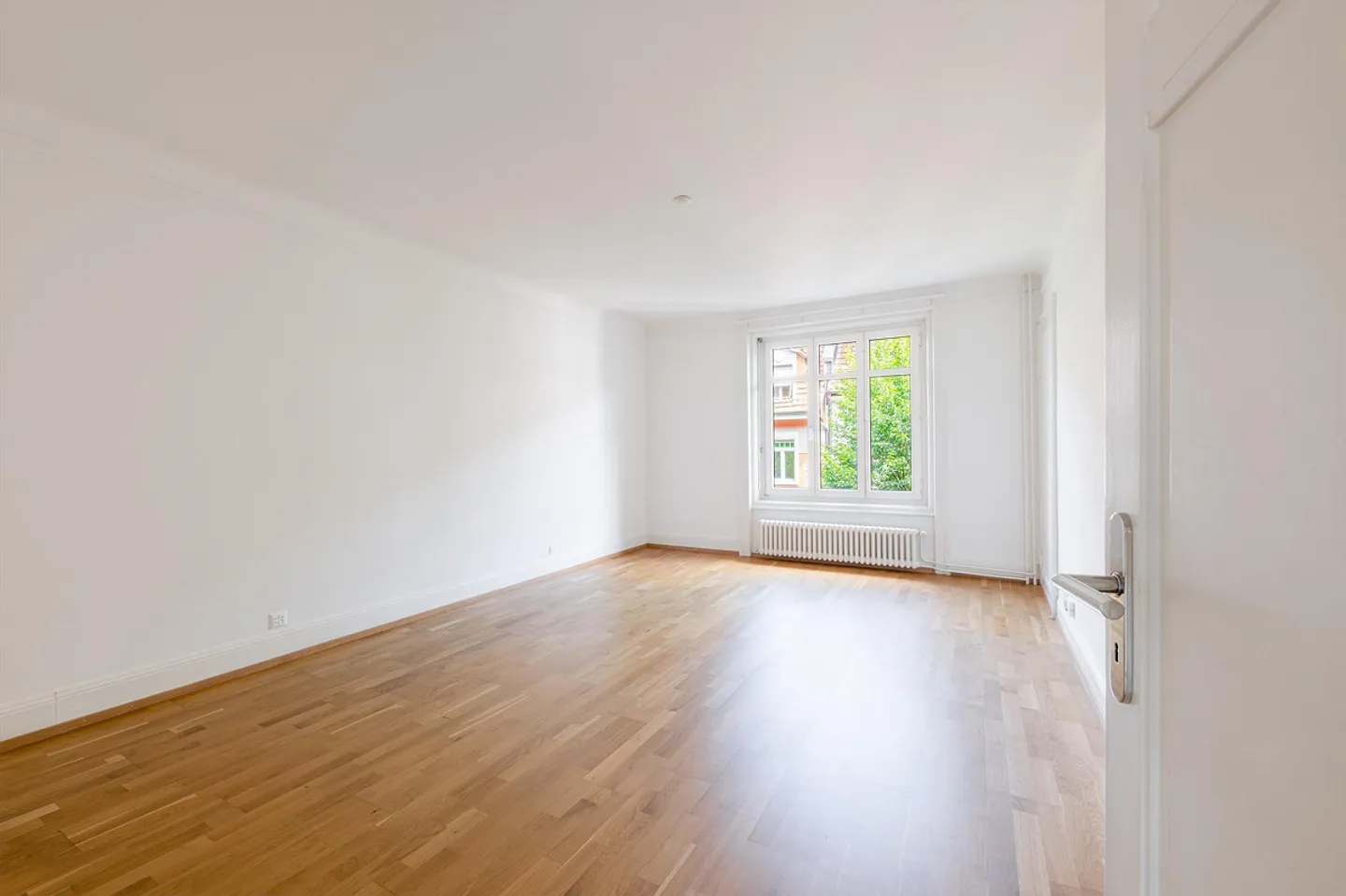 Altbauwohnung mit modernem Ausbaustand an bester Lage - Foto 7 von 10