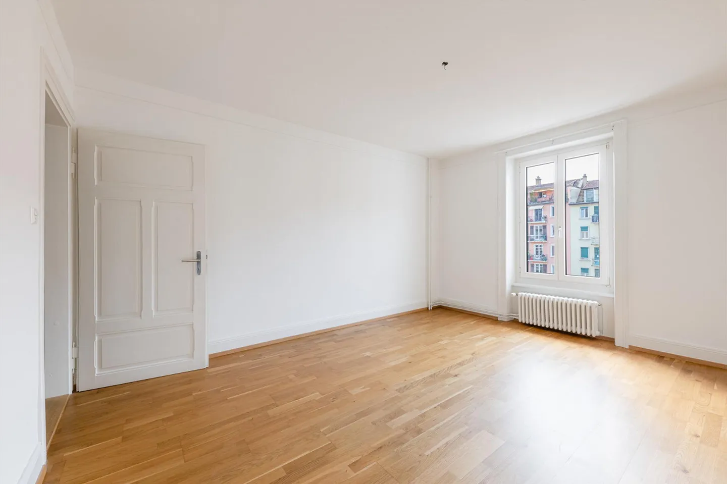 Altbauwohnung mit modernem Ausbaustand an bester Lage - Foto 8 von 10