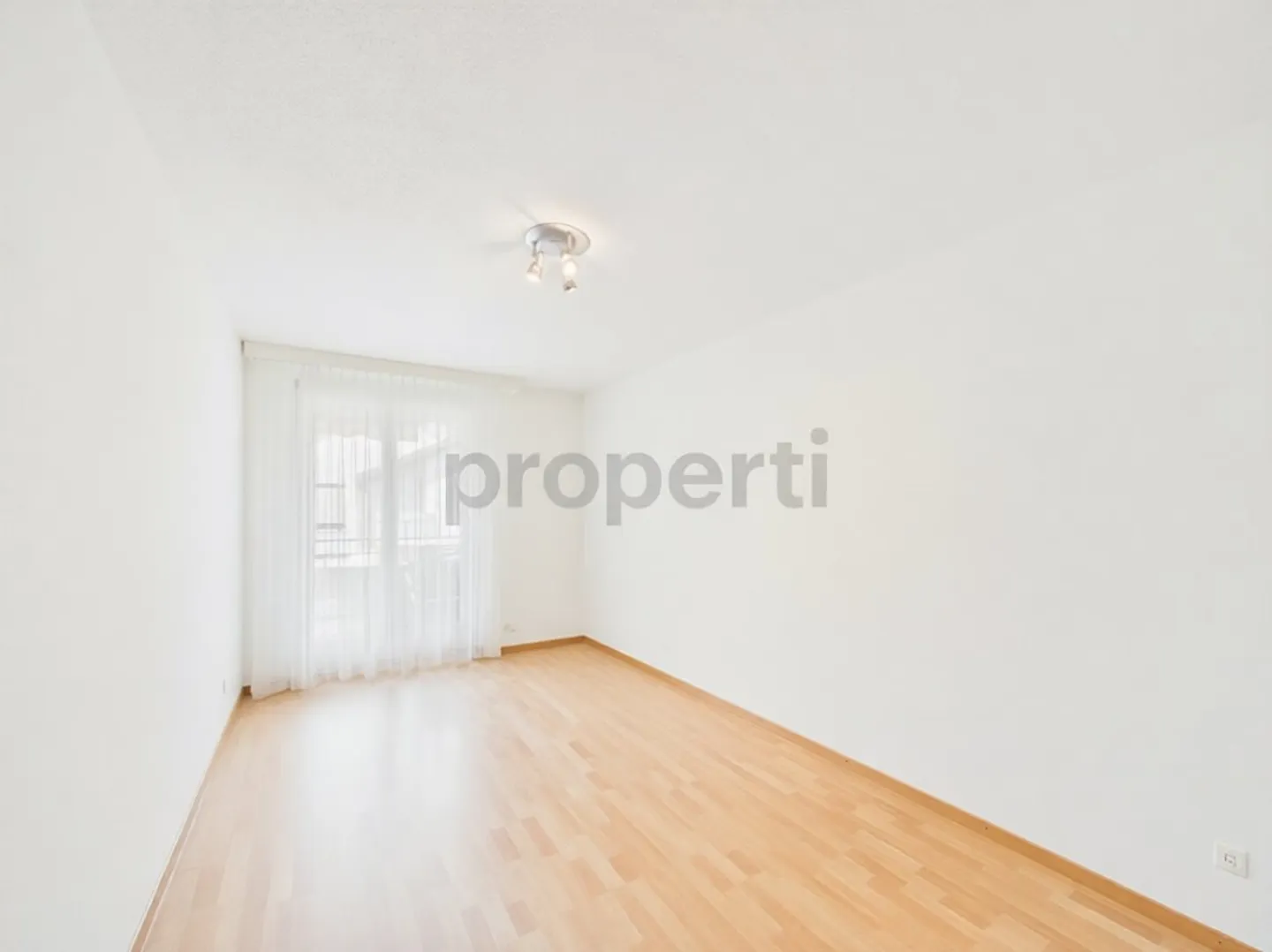 Elegante appartamento 3.5 locali - Foto 10 di 13