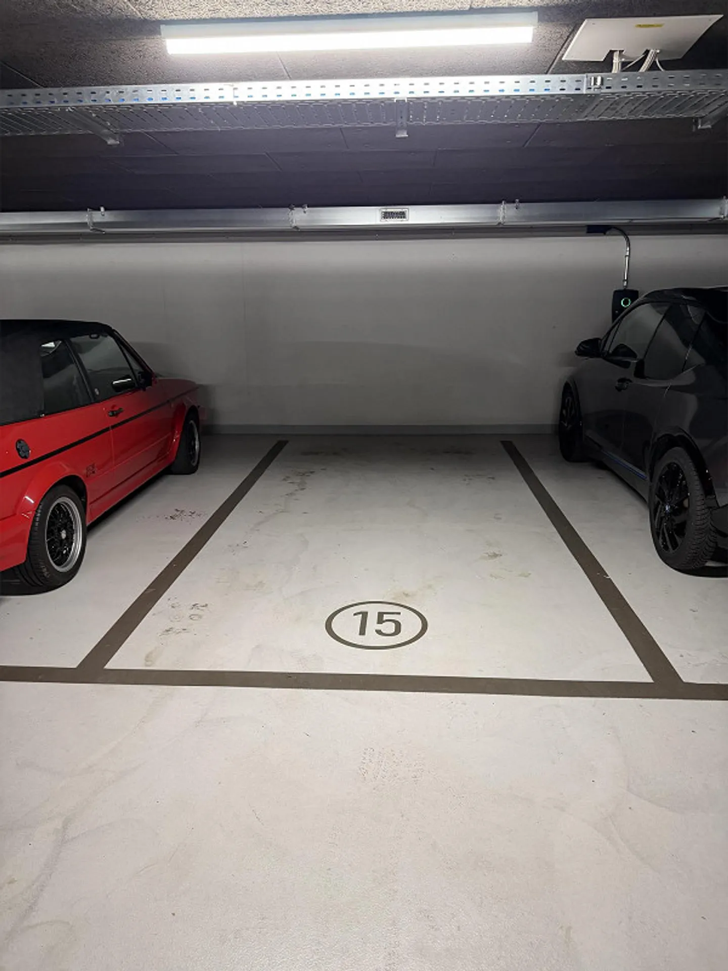 Place de parking souterrain à louer - Photo 1 sur 2