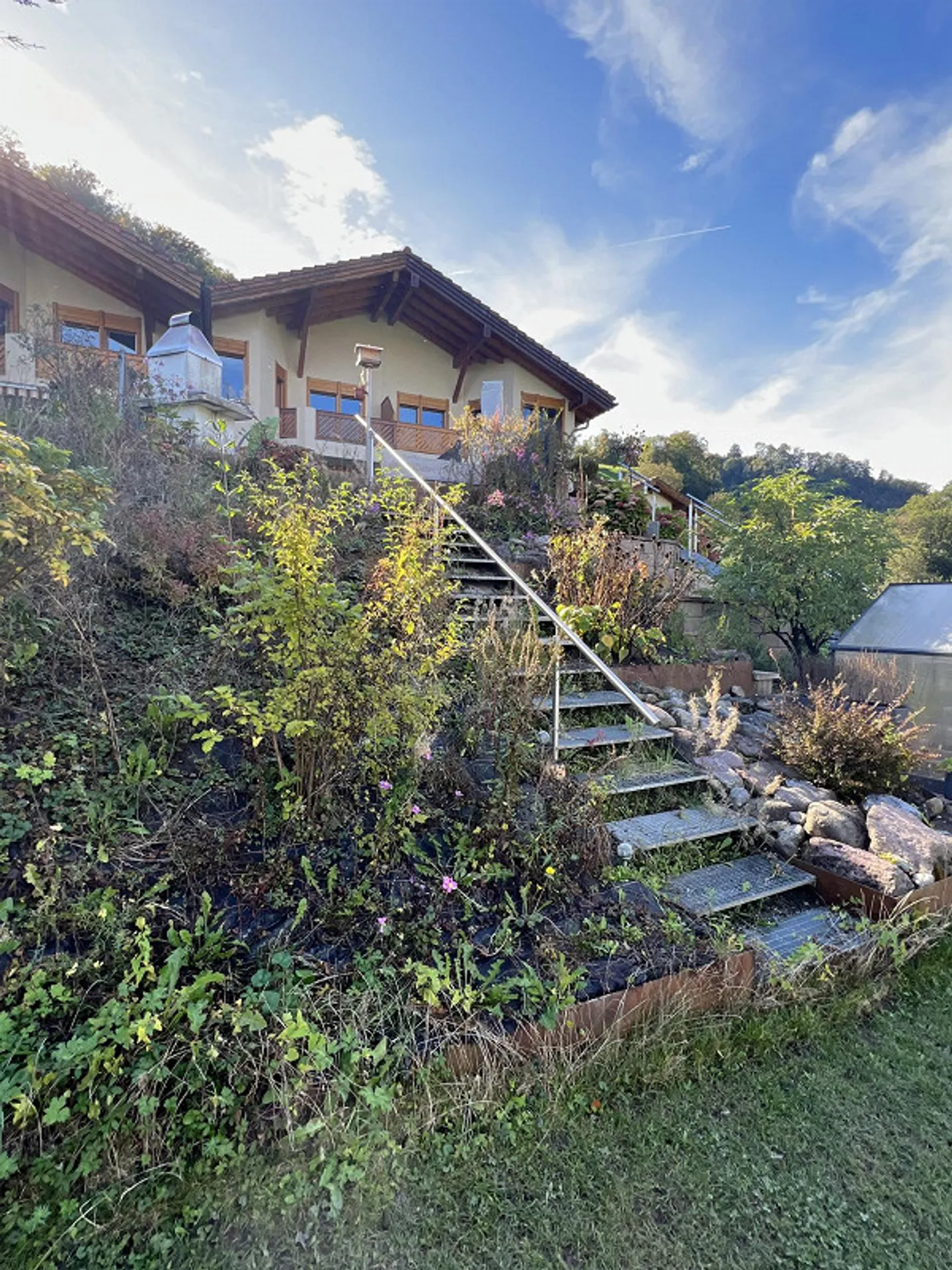 Casa a schiera di 4,5 stanze in una zona residenziale assolutamente tranquilla - Foto 12 di 14