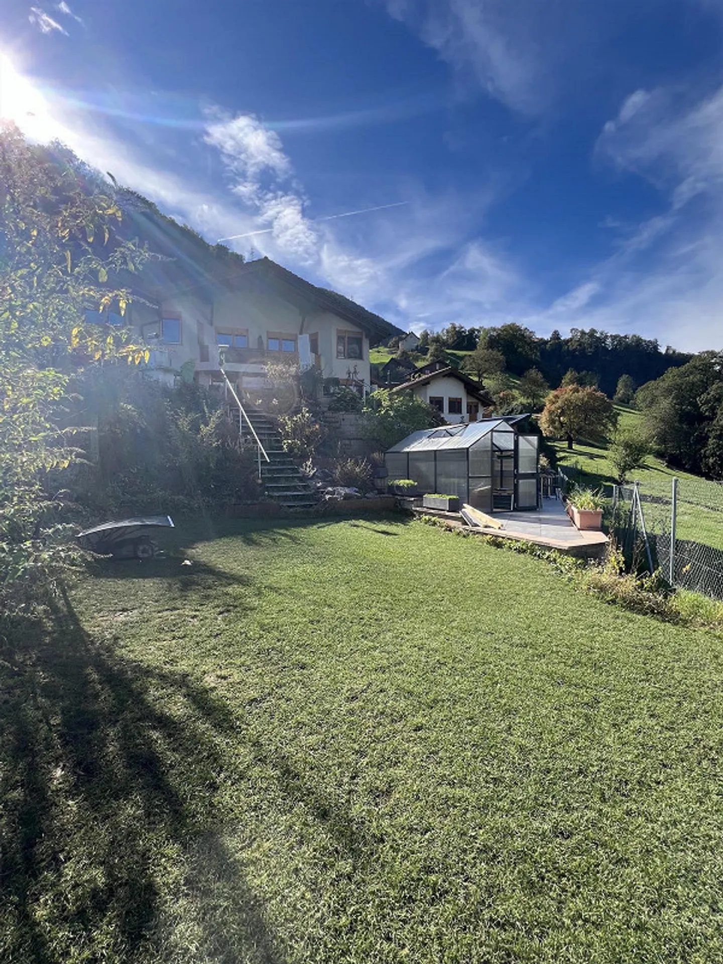 Casa a schiera di 4,5 stanze in una zona residenziale assolutamente tranquilla - Foto 11 di 14
