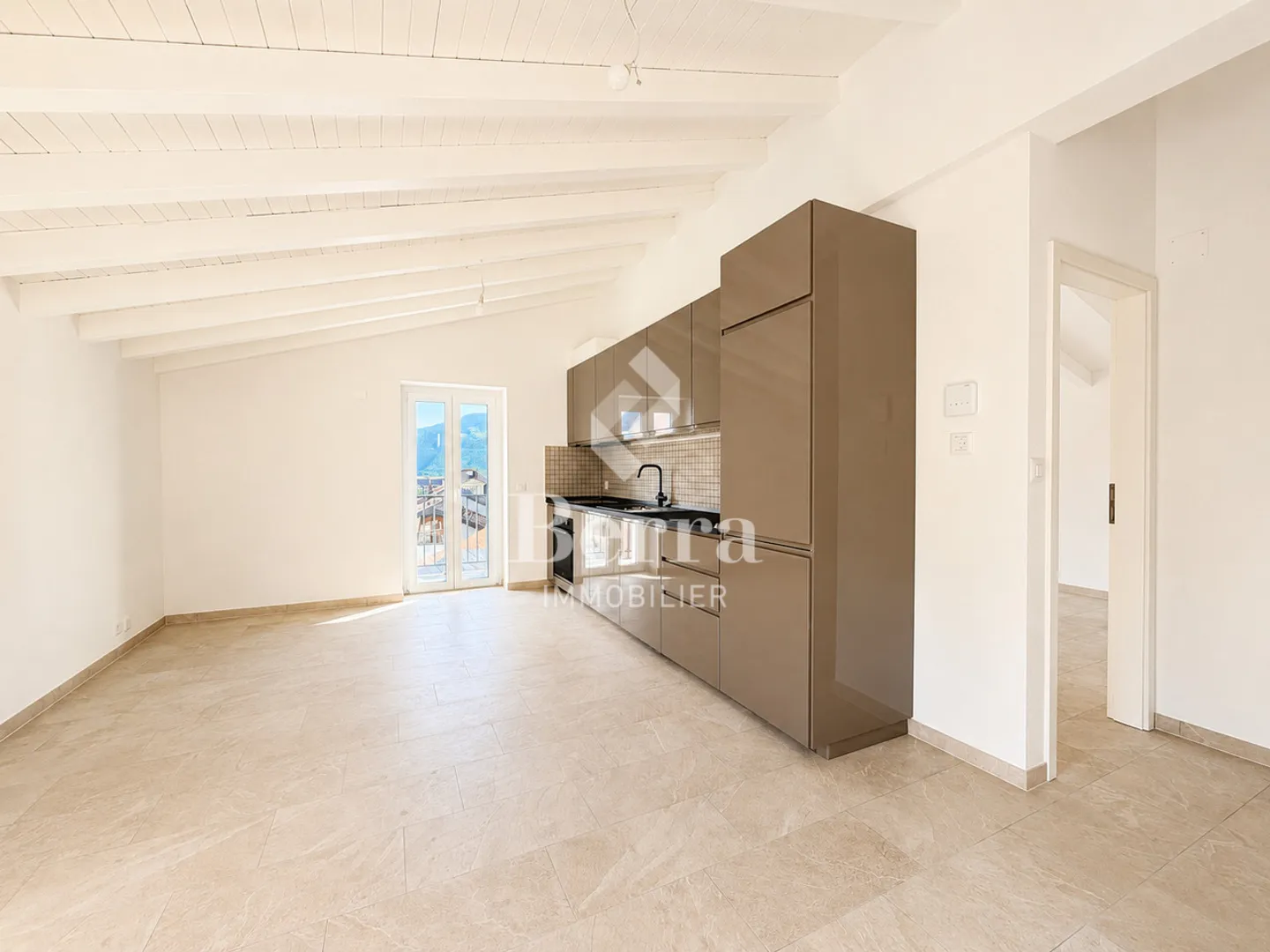 Proprietà d'investimento ristrutturata - Foto 5 di 16