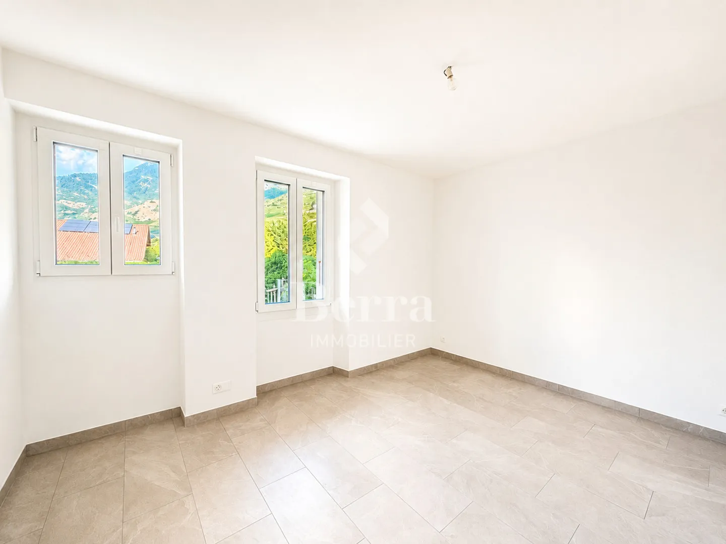 Proprietà d'investimento ristrutturata - Foto 11 di 16