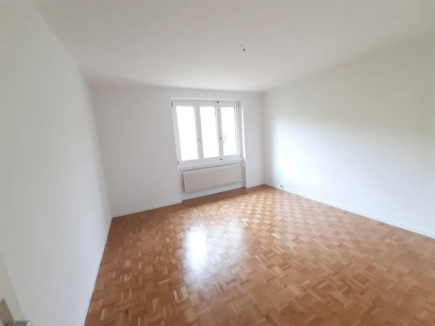 02065 - Wohnung 3 Zimmer - Etangs 26 - Le Locle - Foto 5 von 9