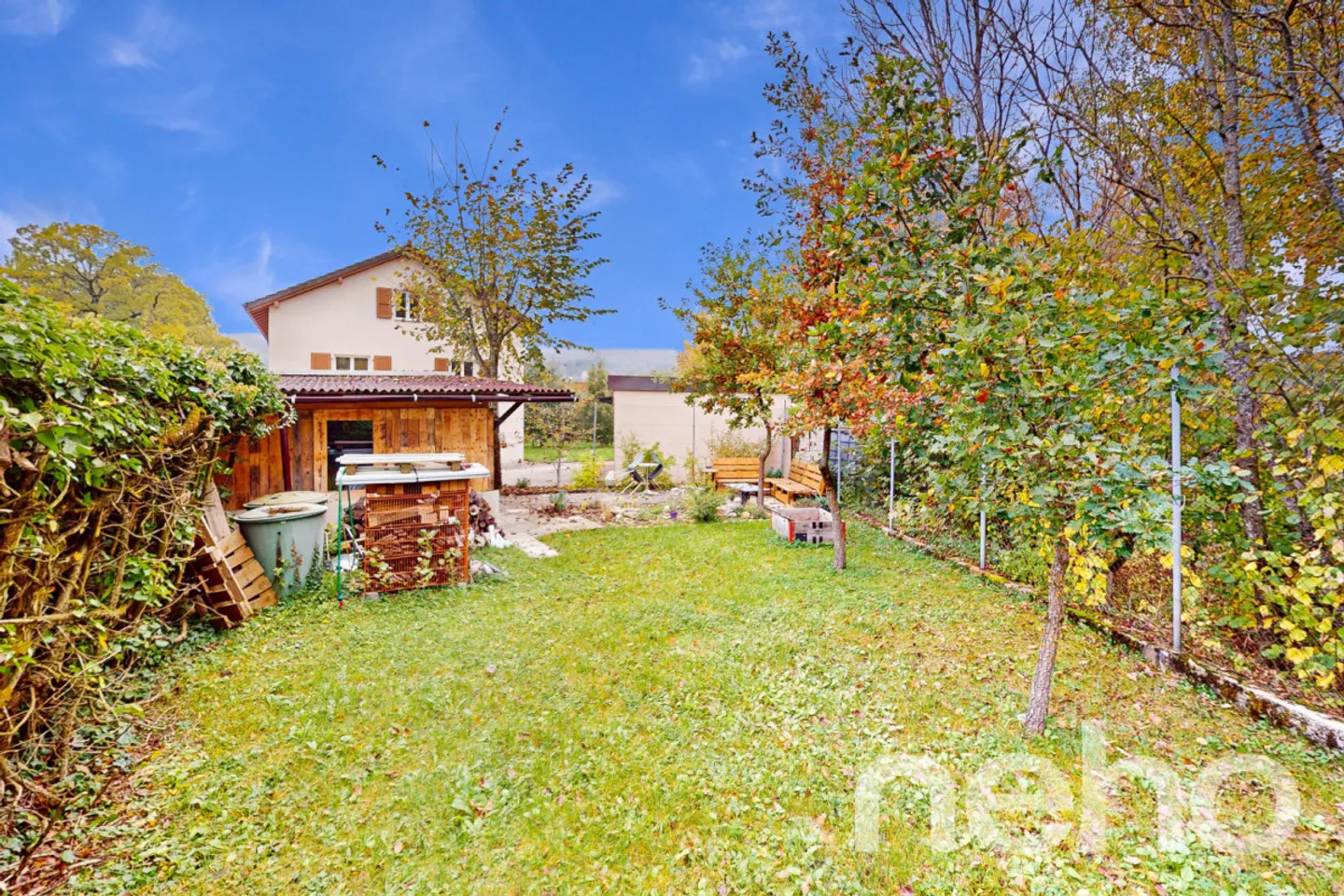 Einfamilienhaus mit unabhängigem Studio in der Nähe des Bahnhofs Boudry! - Foto 2 von 13