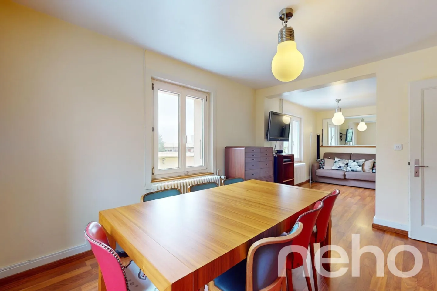 Einfamilienhaus mit unabhängigem Studio in der Nähe des Bahnhofs Boudry! - Foto 5 von 13