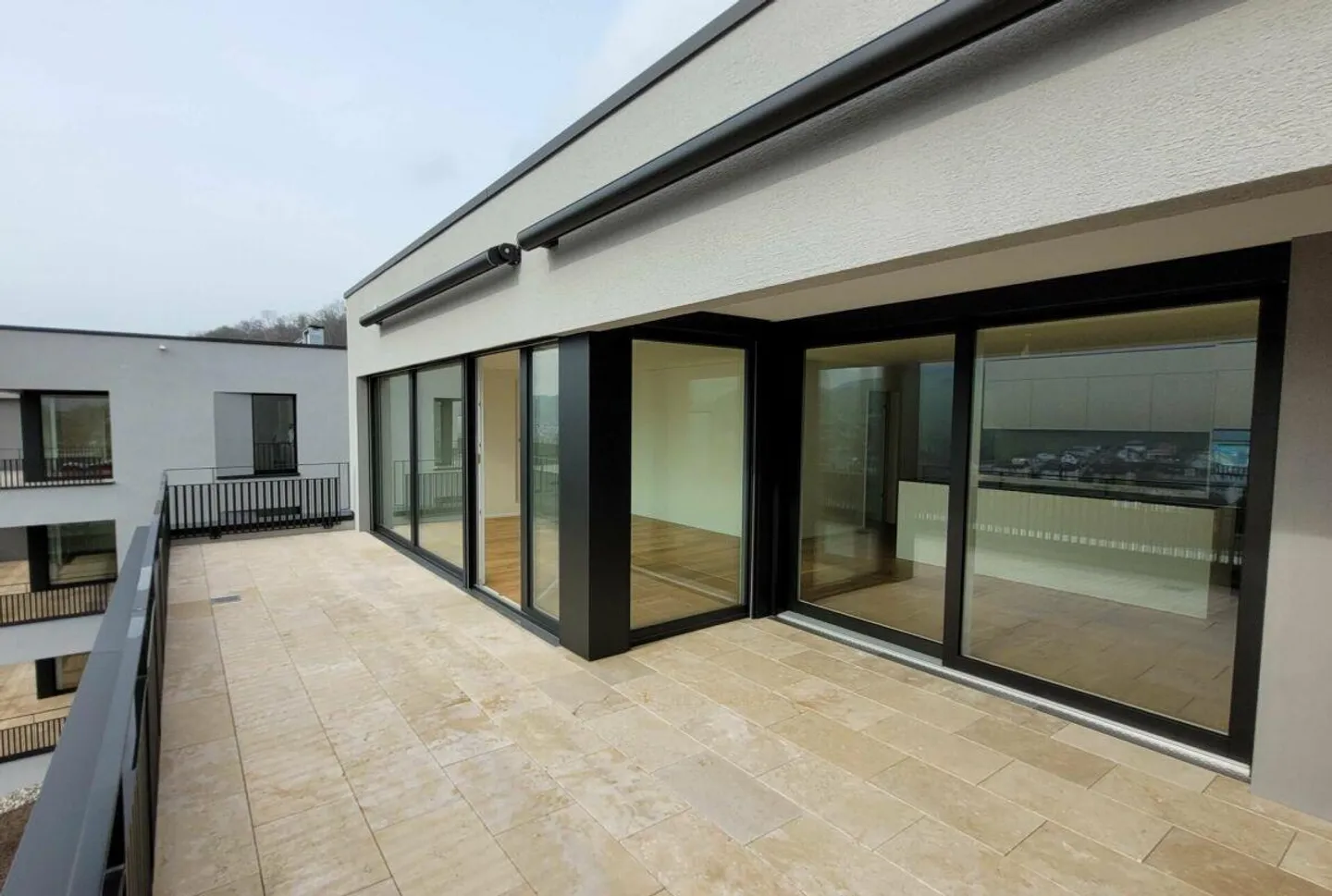 Geräumiges Penthouse mit Terrasse - Foto 12 von 13