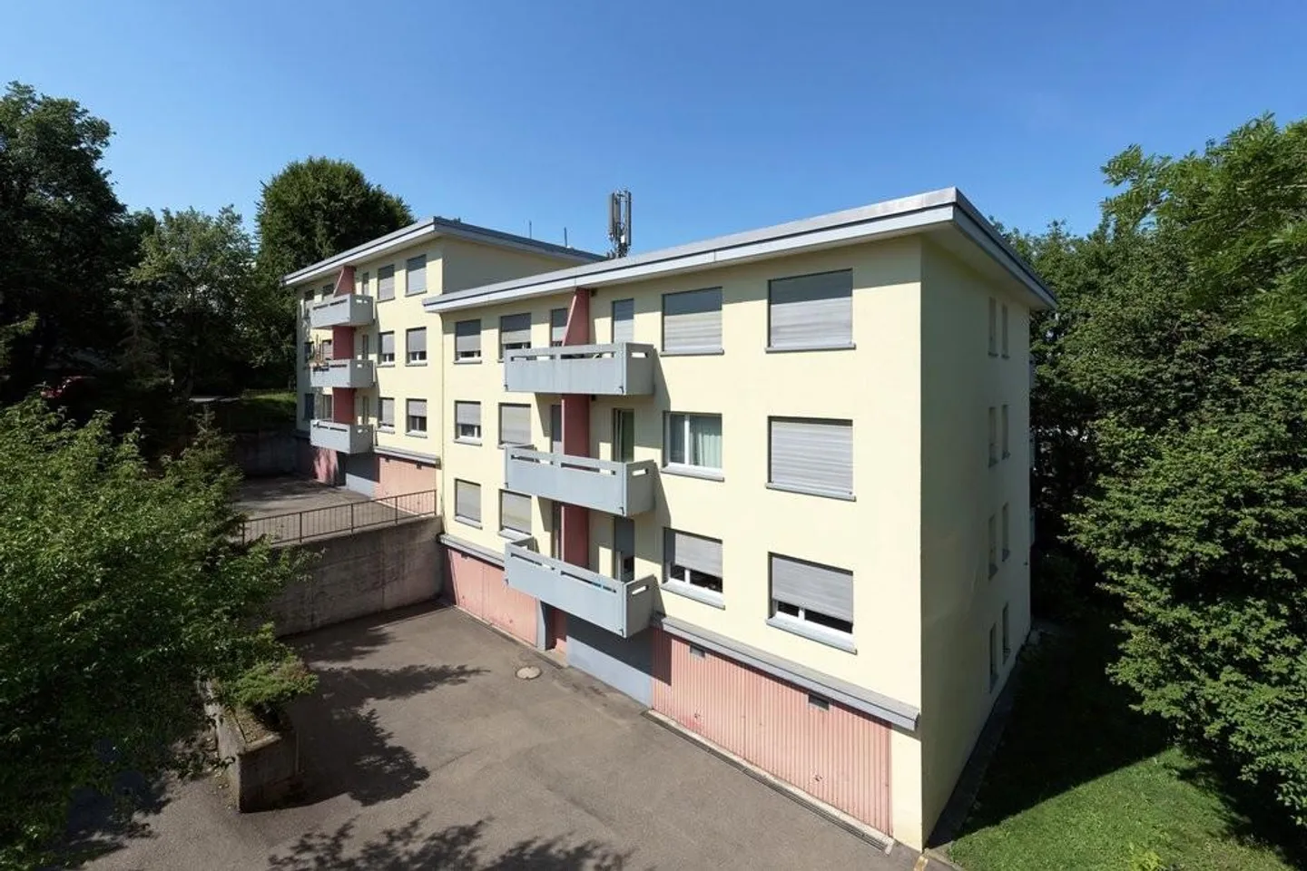 Appartement individuel dans un emplacement calme à Witikon - Photo 1 sur 9