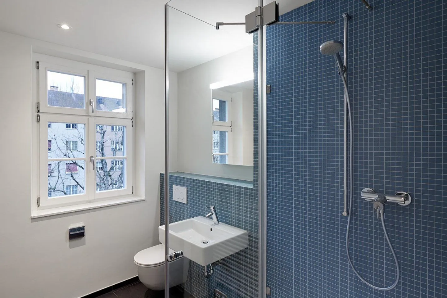 Stylish old building apartment in the Wettstein quarter - Photo 7 of 7