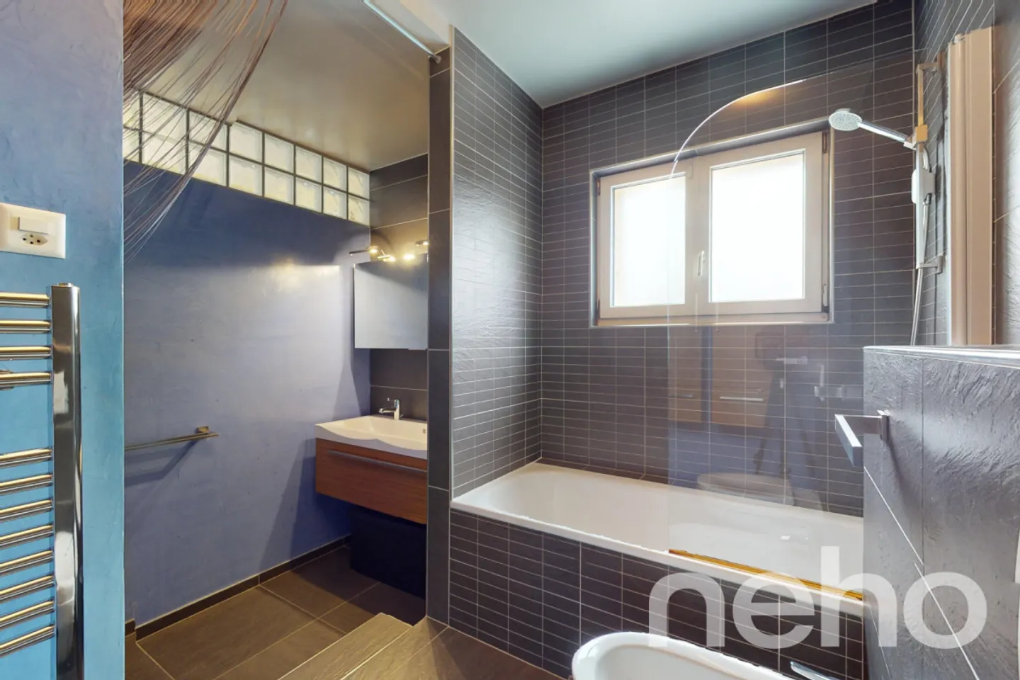 Einfamilienhaus mit unabhängigem Studio in der Nähe des Bahnhofs Boudry! - Foto 12 von 13