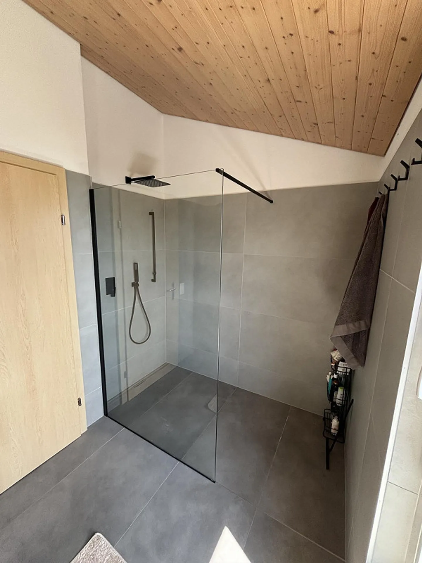 House on the Hill with Panoramic View of Lake Maggiore - Photo 11 of 16