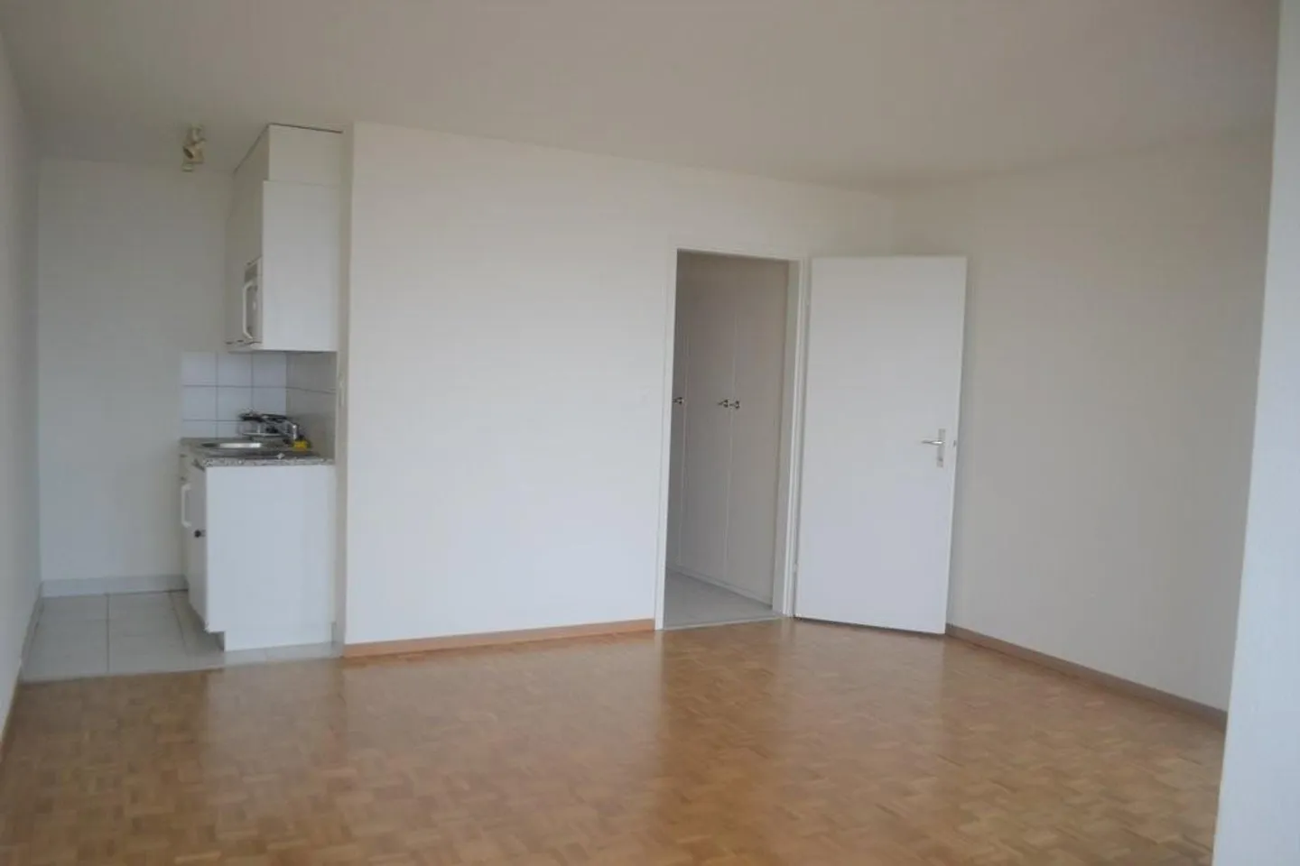 Appartement individuel dans un emplacement calme à Witikon - Photo 5 sur 9