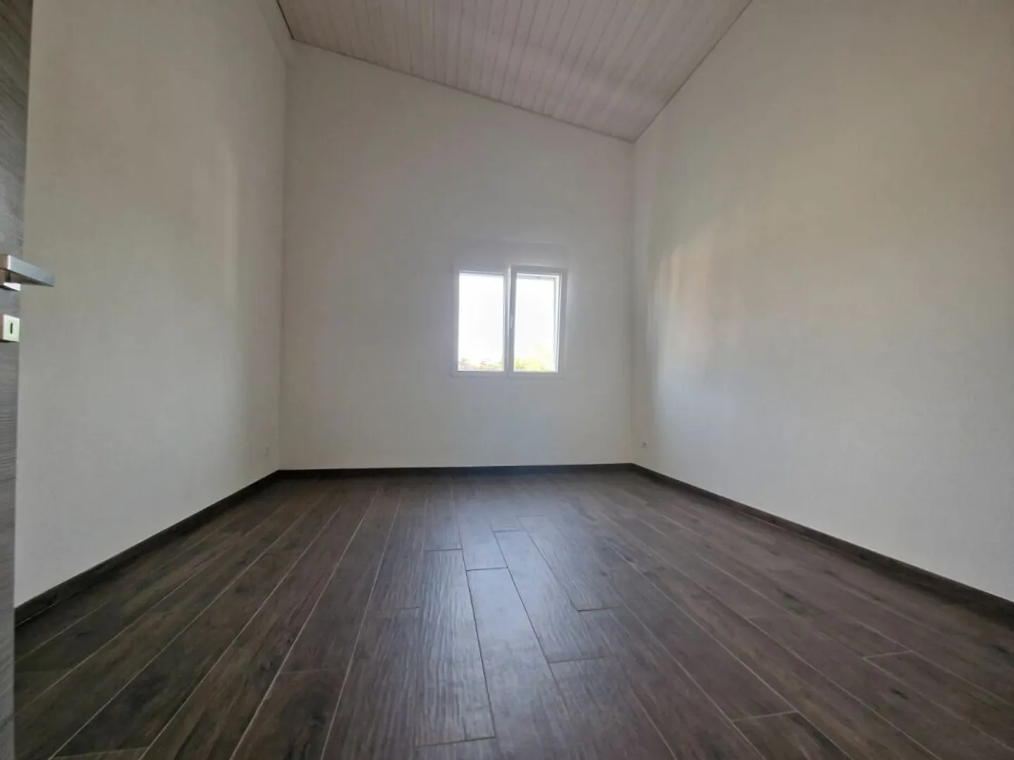 BRIGHT, HIGH-END, PENTHOUSE - Photo 8 of 10