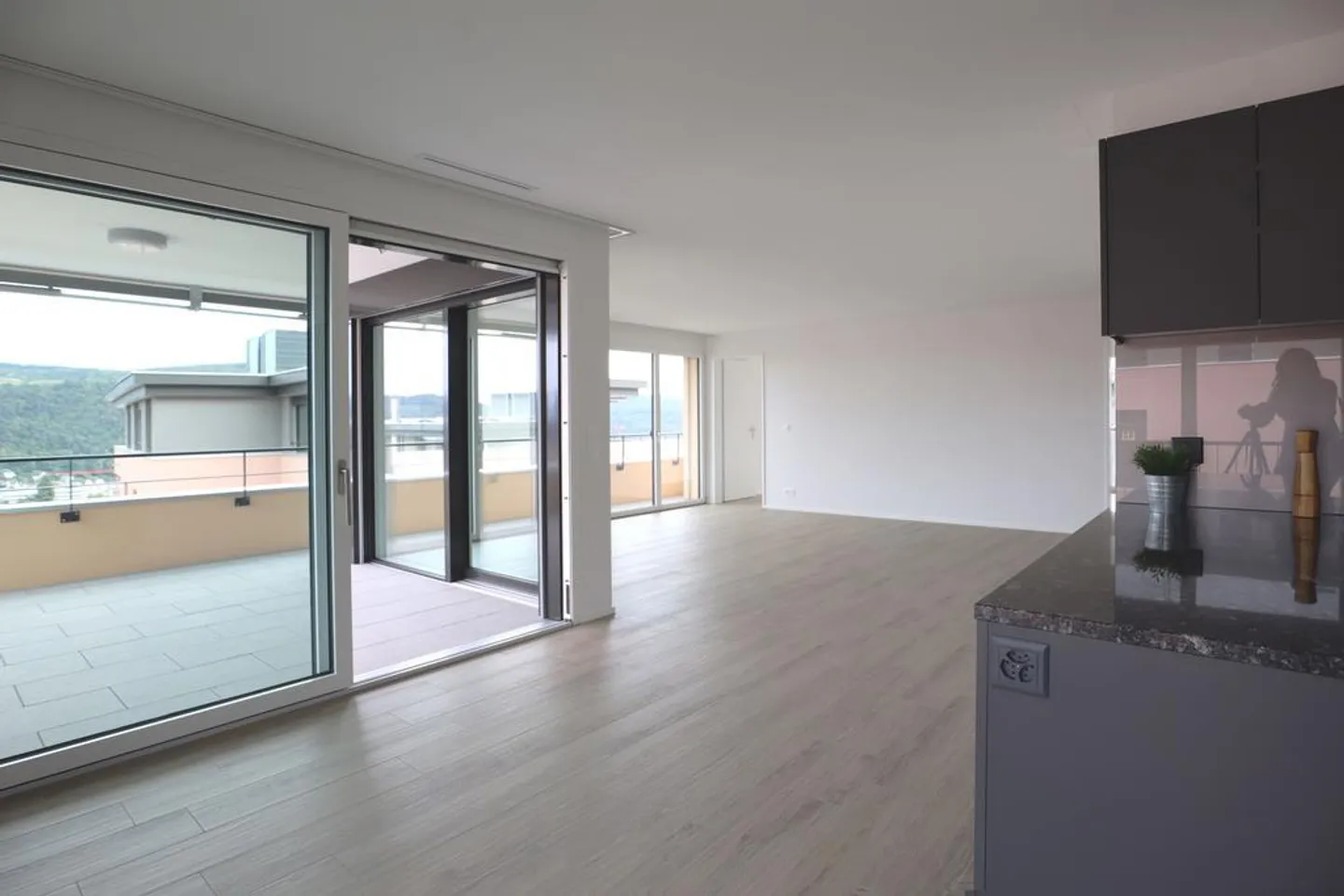 Vivere in una posizione tranquilla con lavanderia privata - Foto 2 di 8