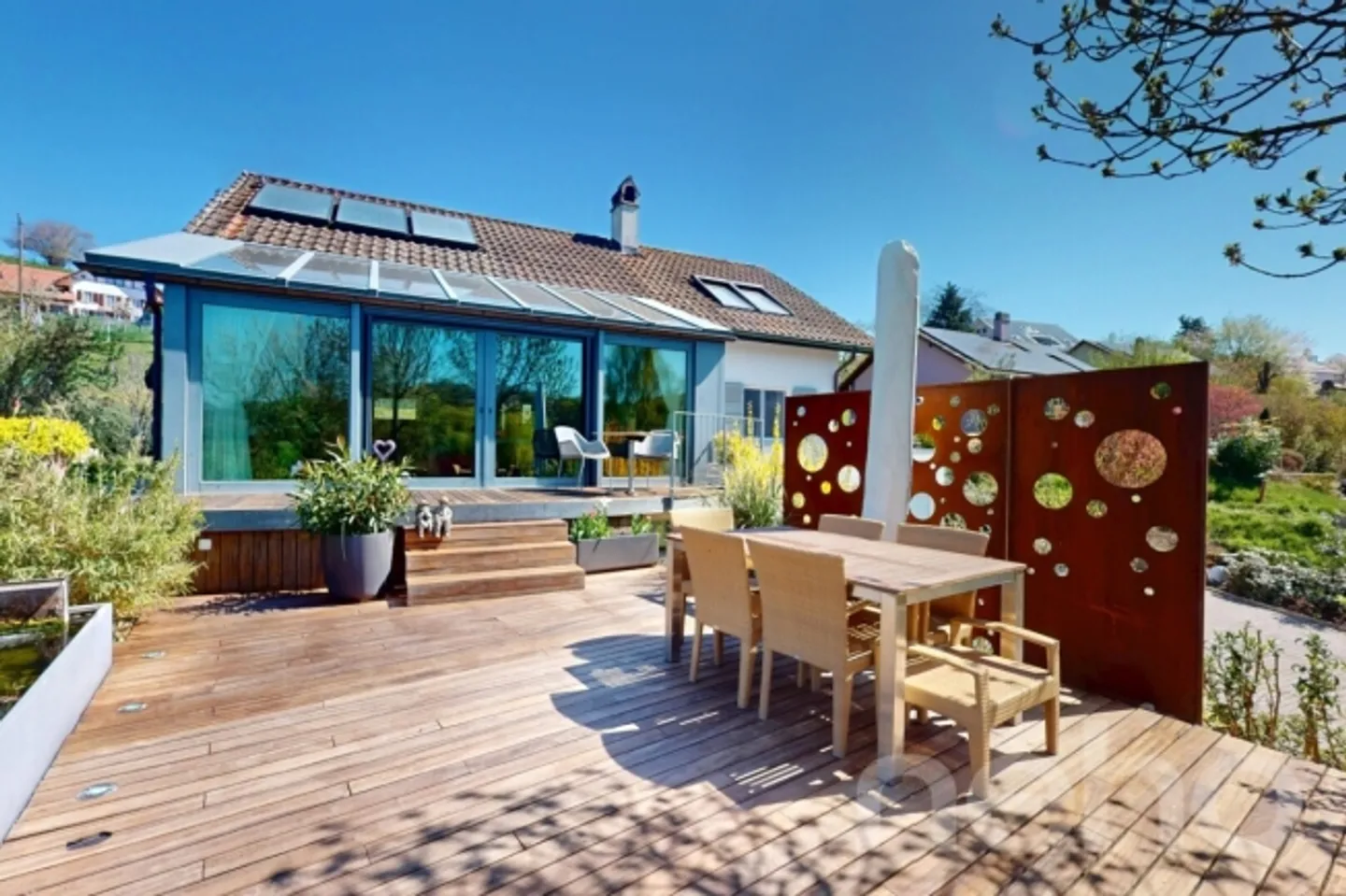 Single-family house with a separate apartment in Oleyres - Photo 9 of 13