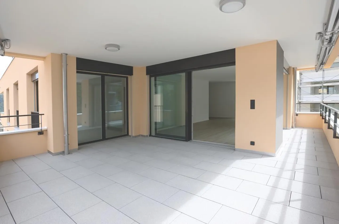 Vivere in una posizione tranquilla con lavanderia privata - Foto 3 di 8