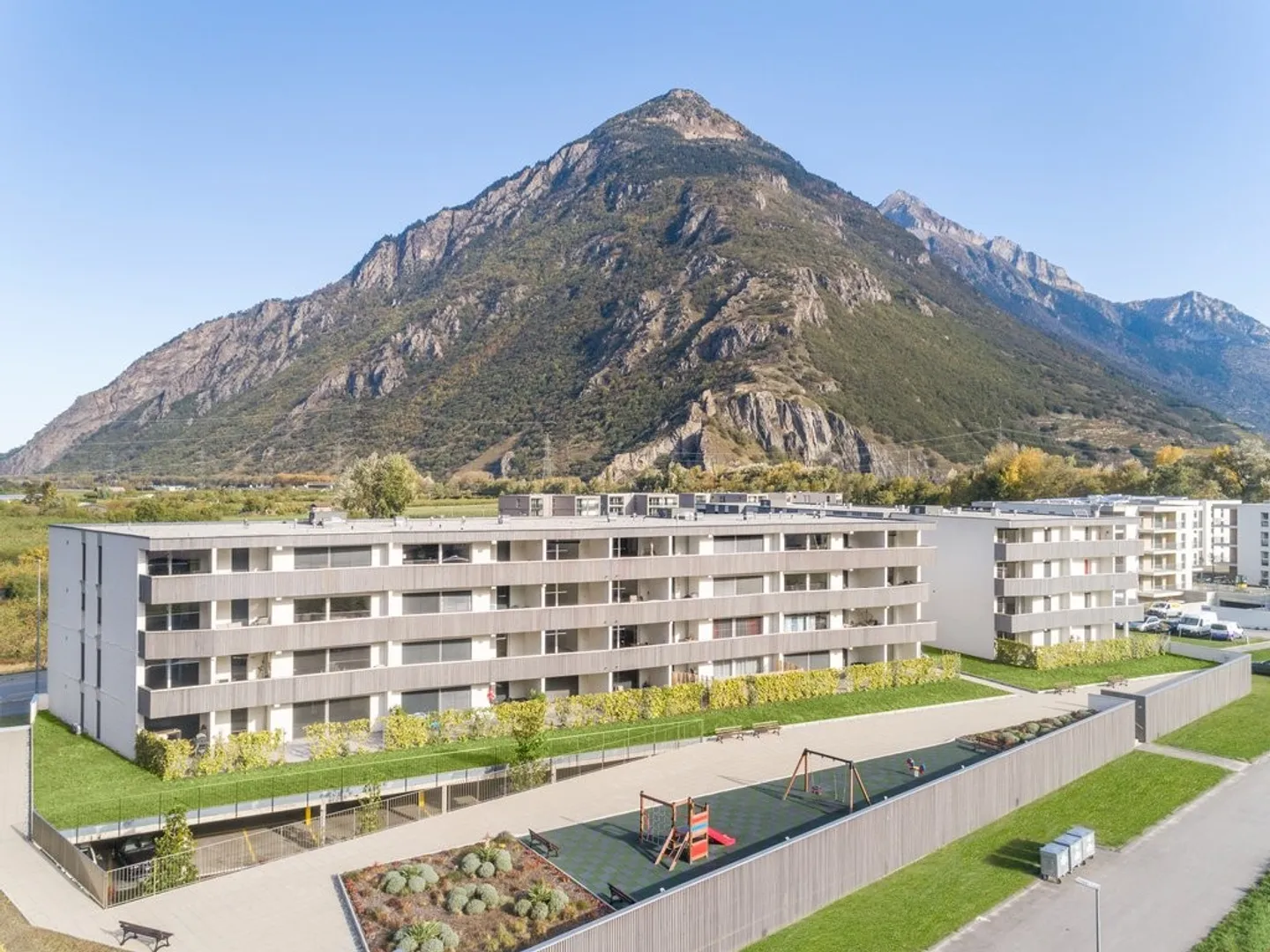 Suchen Sie einen Parkplatz in der Nähe des Stadtzentrums? - Foto 1 von 2