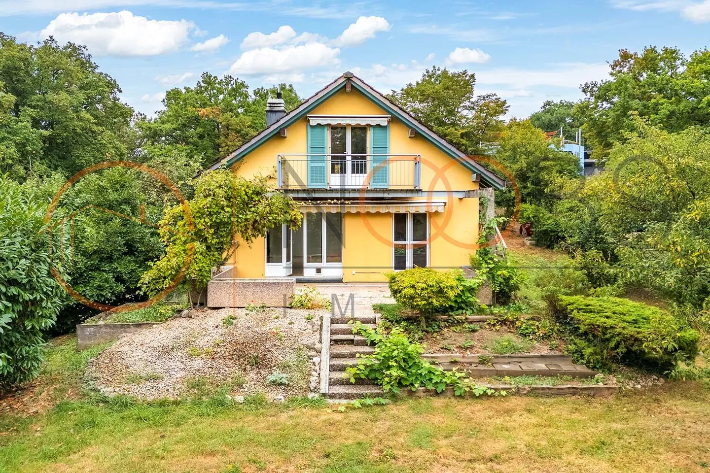 Charming Family Villa with Garden - Photo 1 of 16