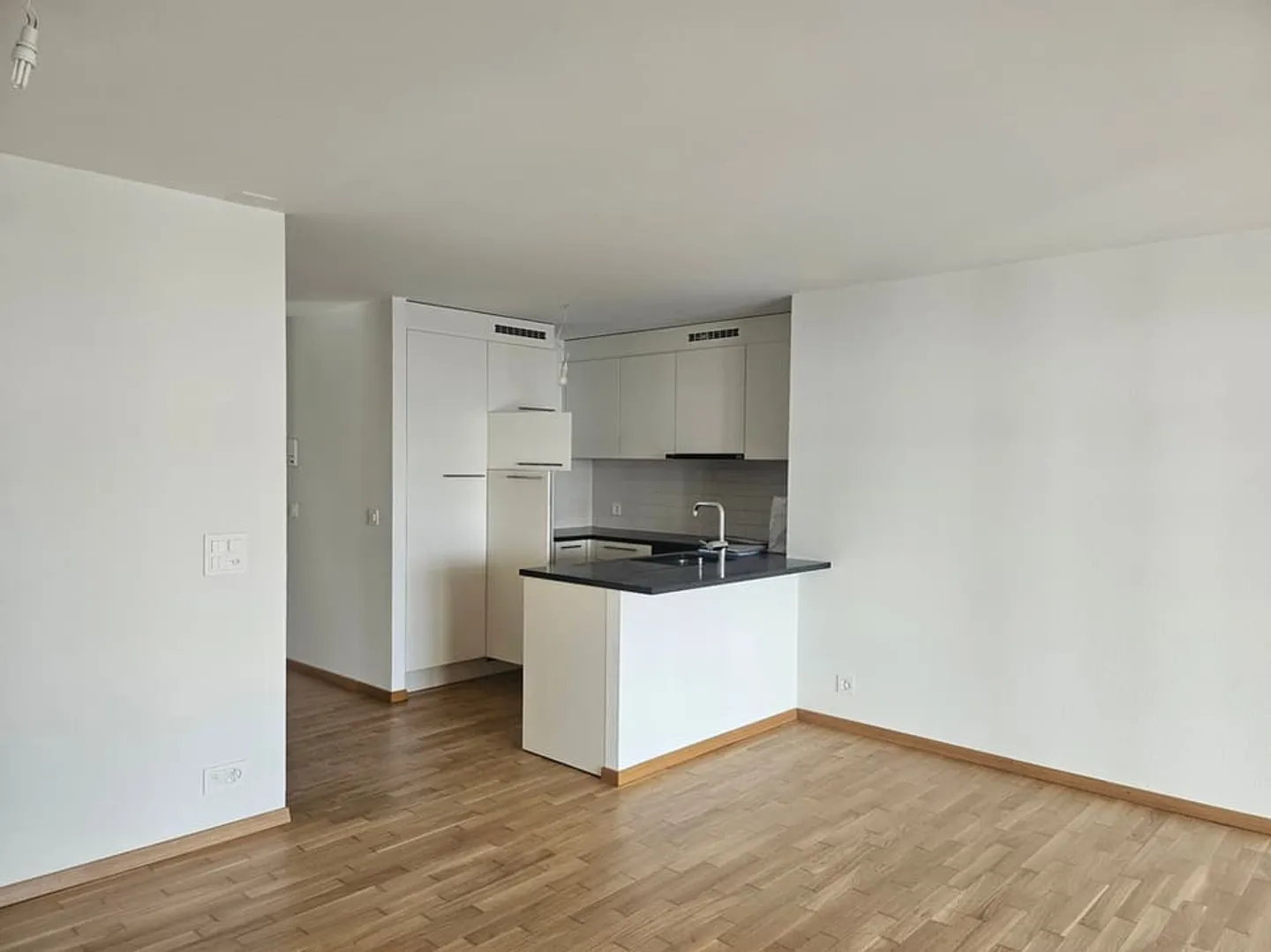 2.5-room apartment on the 2nd floor - Photo 2 of 4