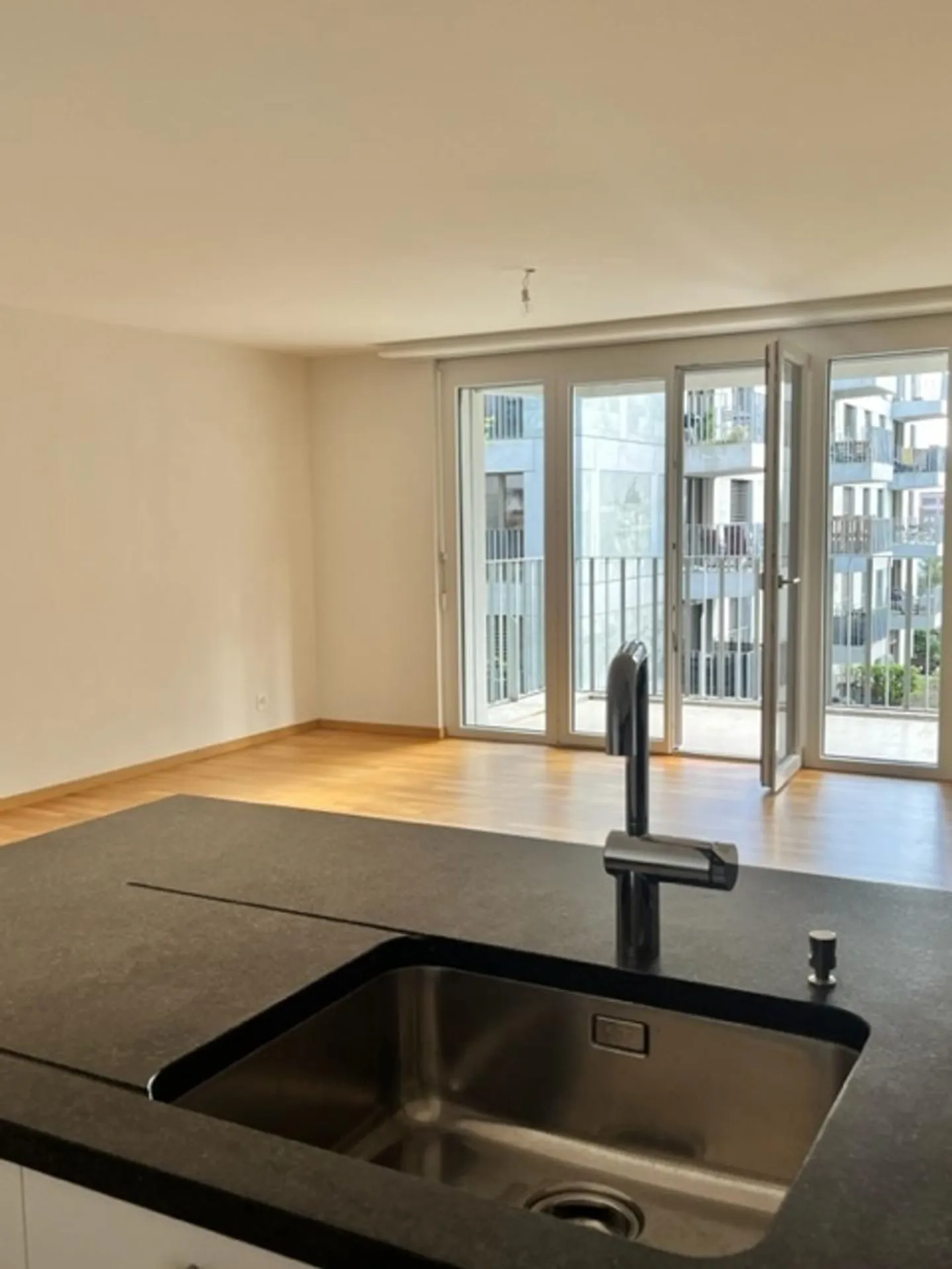 2.5-room apartment on the 2nd floor - Photo 3 of 4